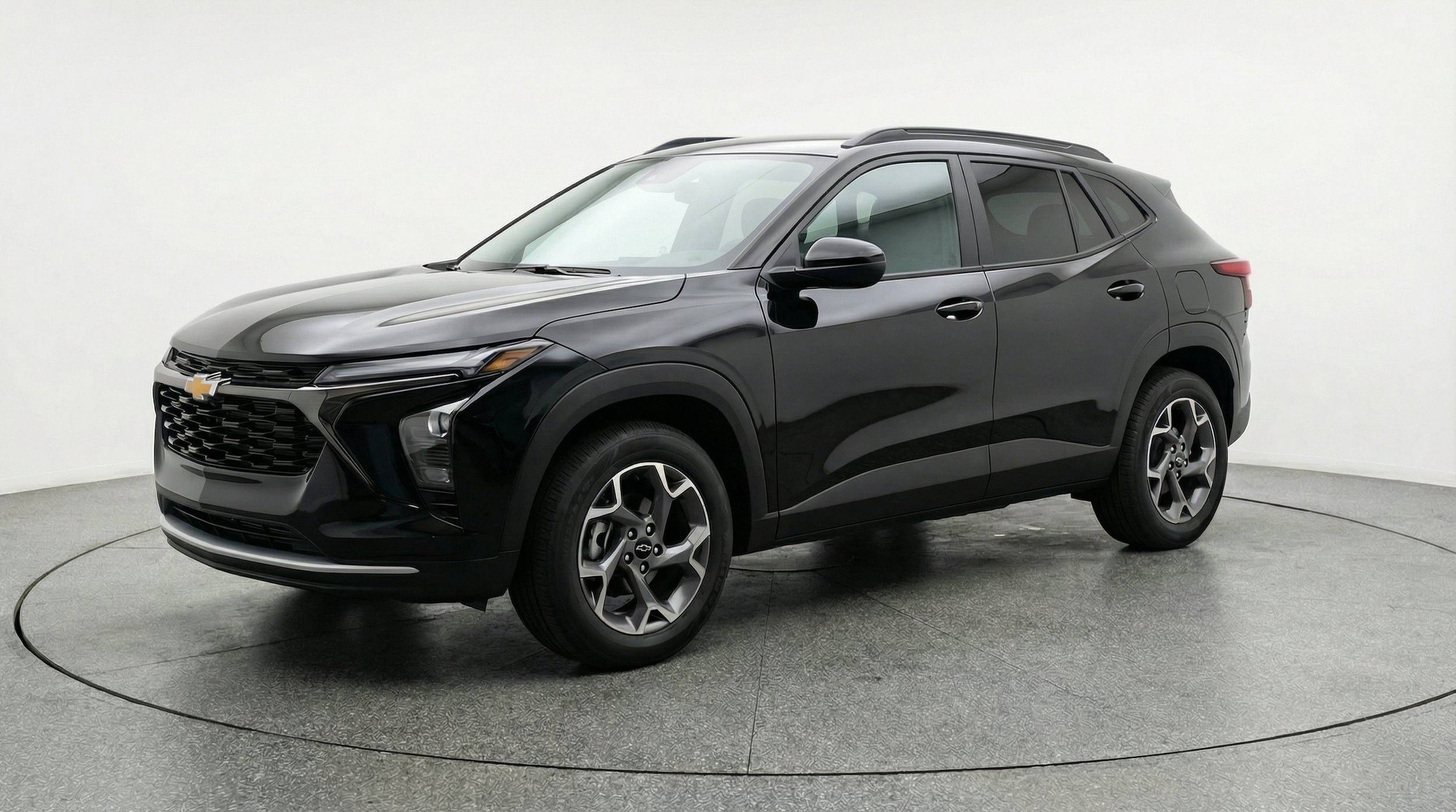 Thumbnail: 2025 Chevrolet Trax - 3