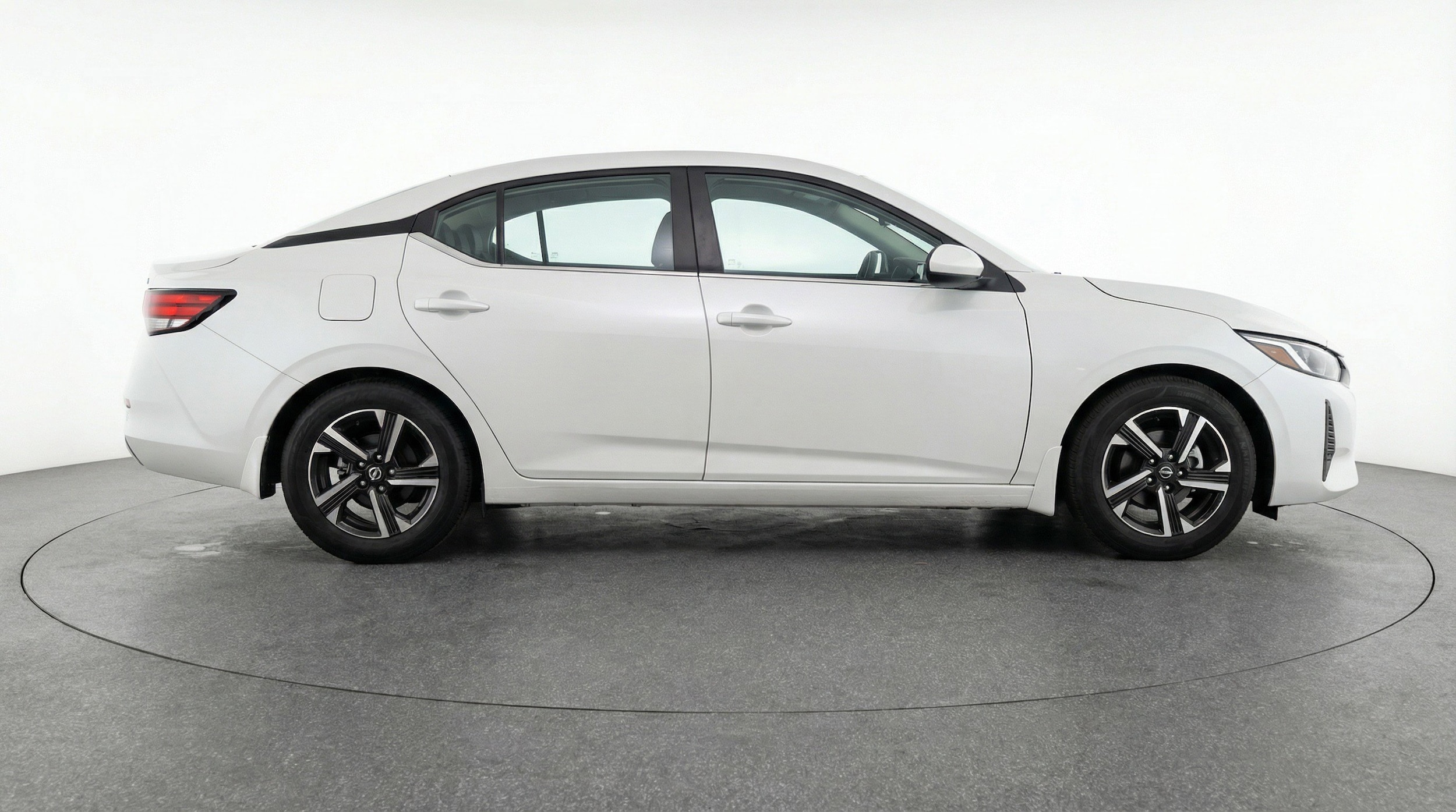 Thumbnail: 2025 Nissan Sentra - 11