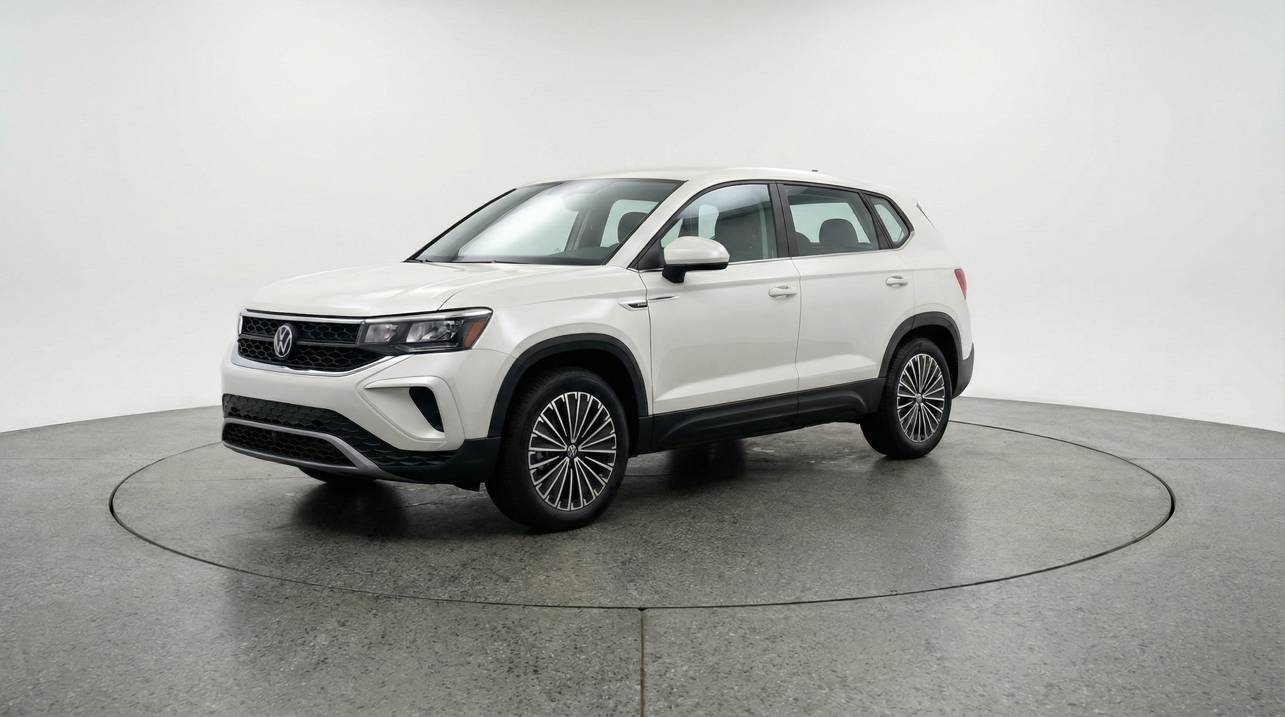 Thumbnail: 2025 Volkswagen Taos - 3