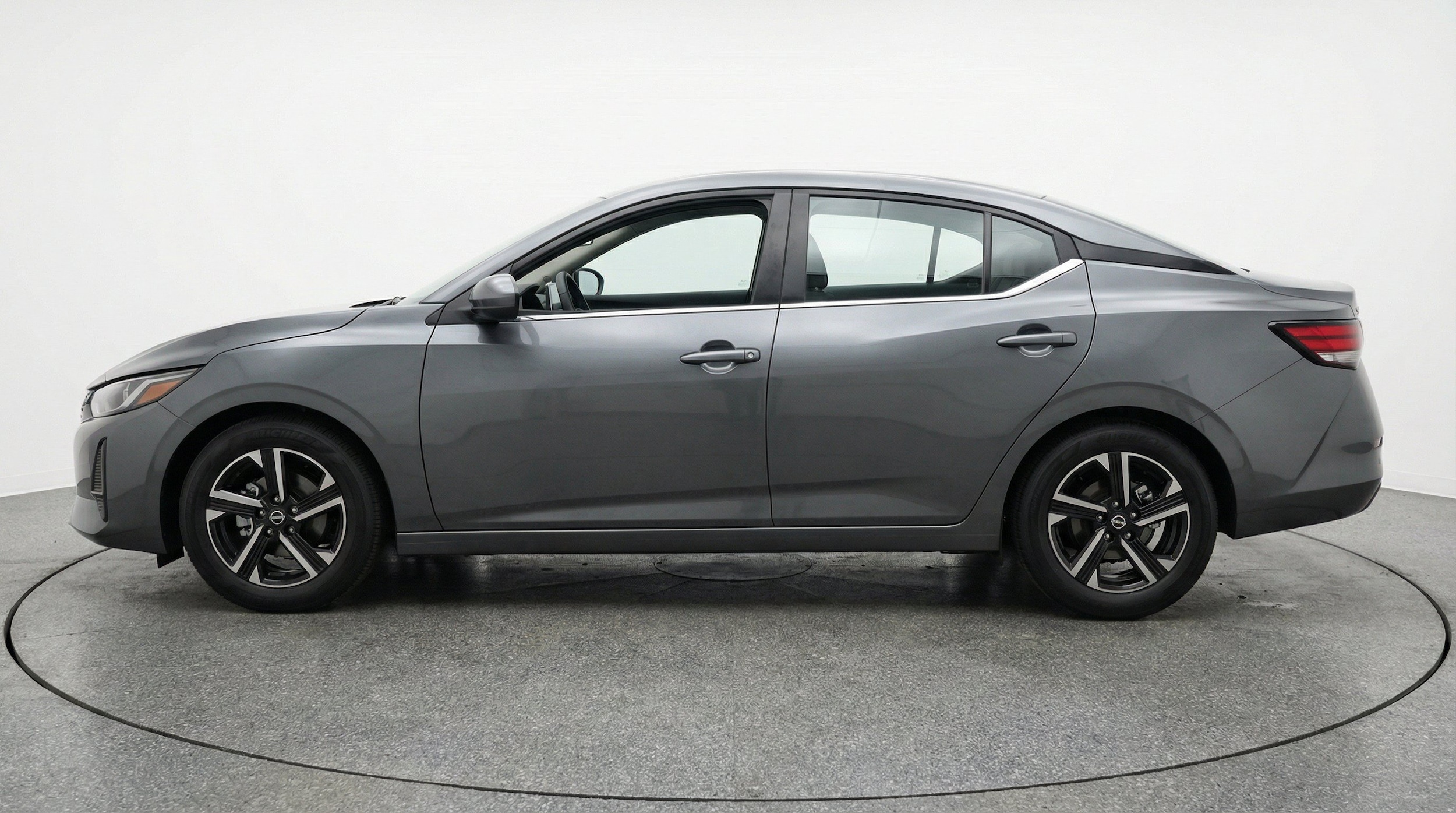 Thumbnail: 2025 Nissan Sentra - 5