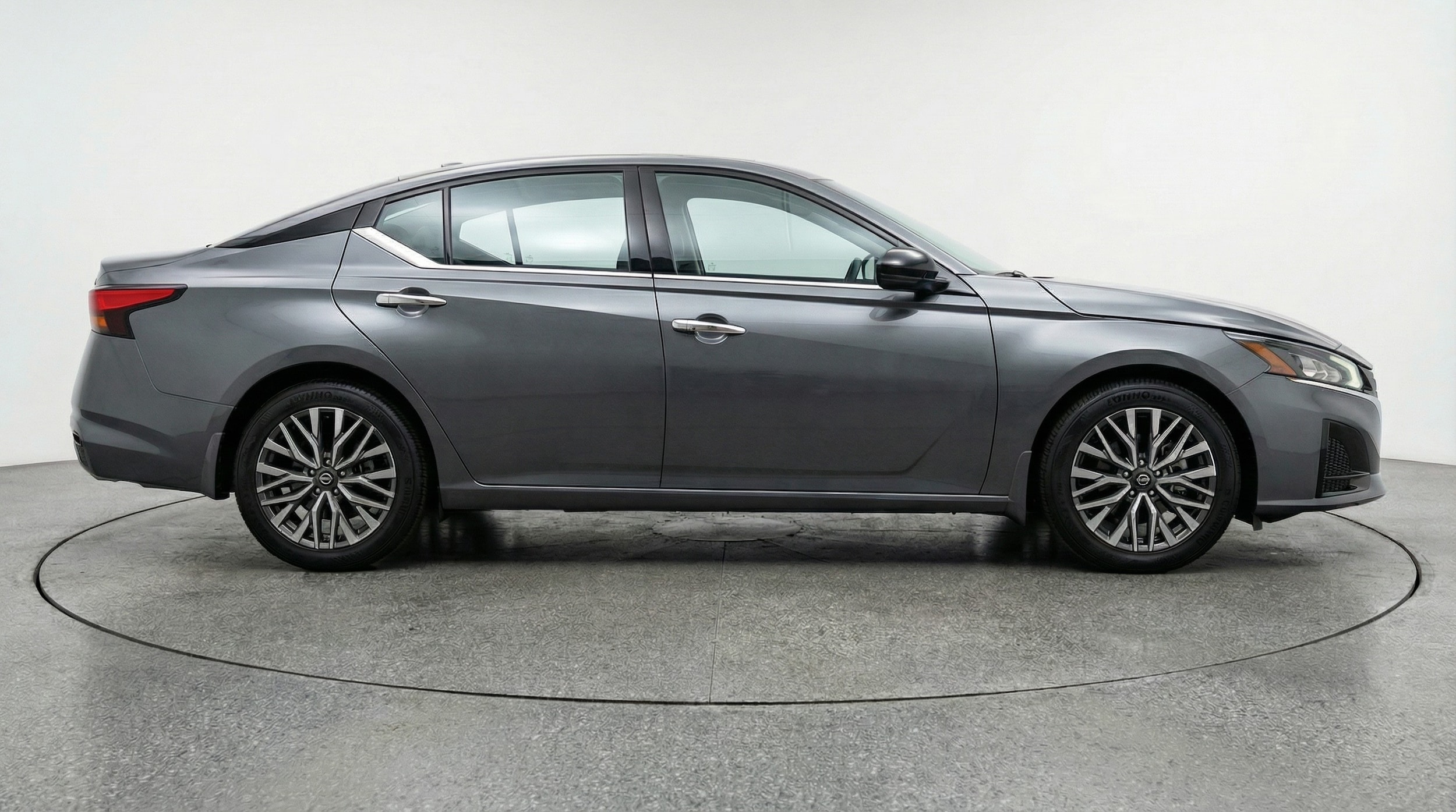 Thumbnail: 2025 Nissan Altima - 8