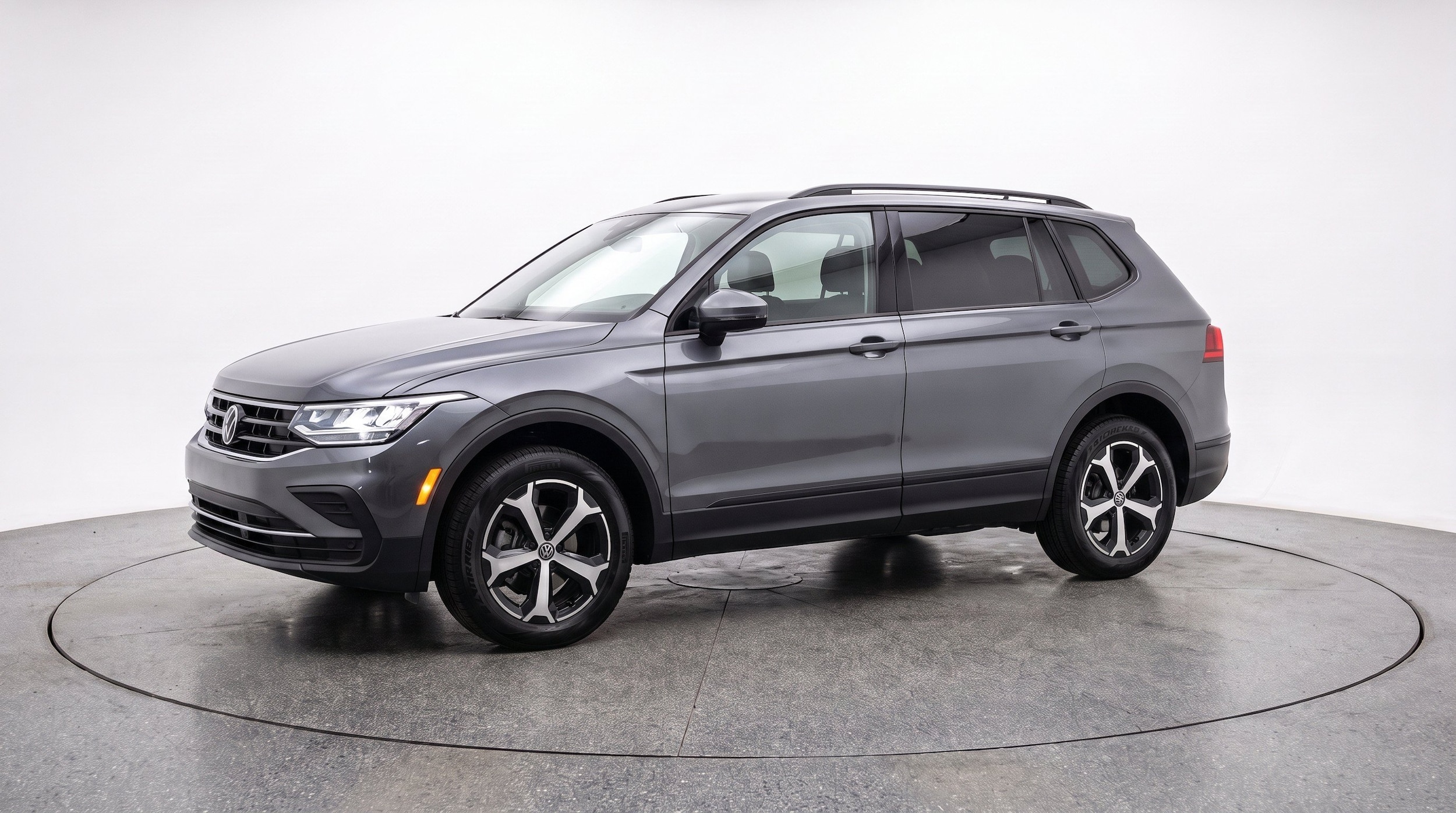 Thumbnail: 2026 Volkswagen Tiguan - 3