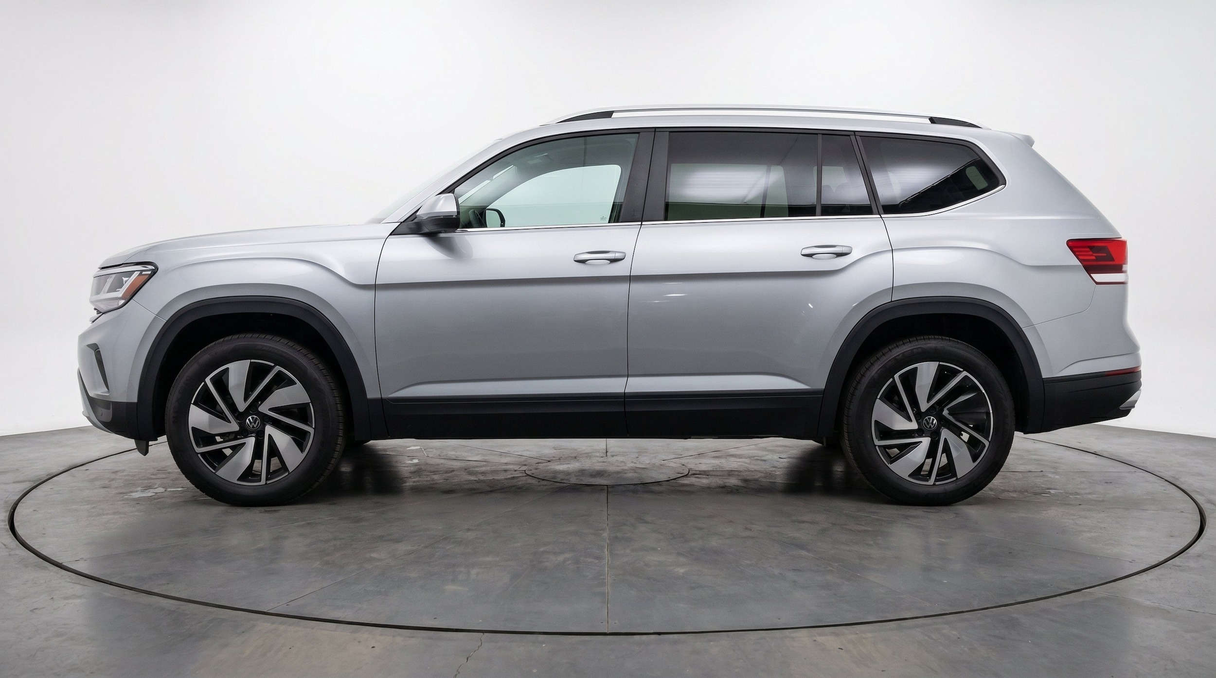 Thumbnail: 2026 Volkswagen Atlas - 5