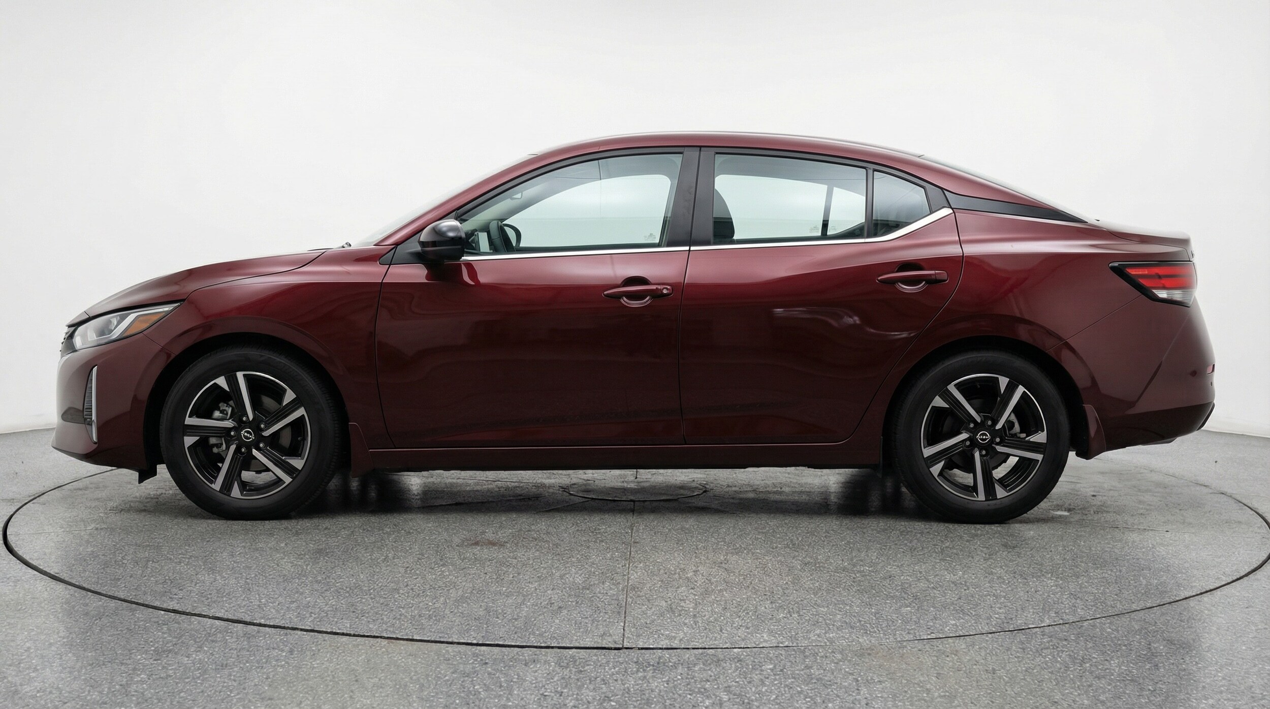 Thumbnail: 2025 Nissan Sentra - 4