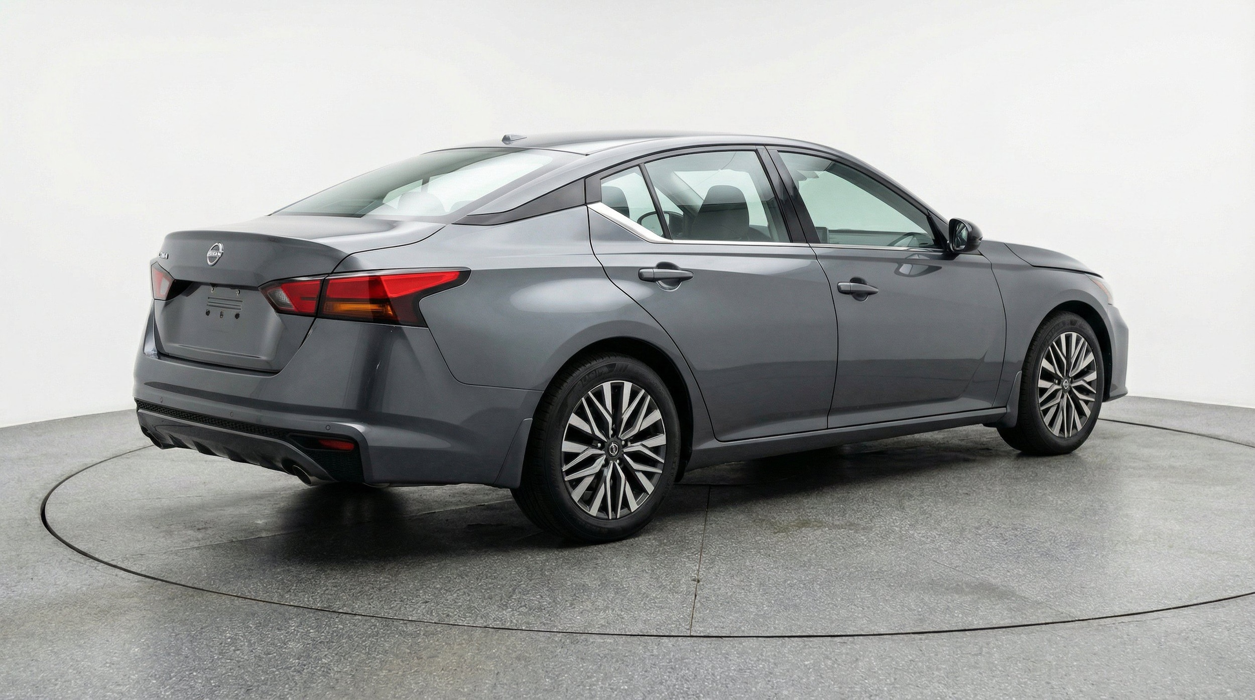 Thumbnail: 2025 Nissan Altima - 9