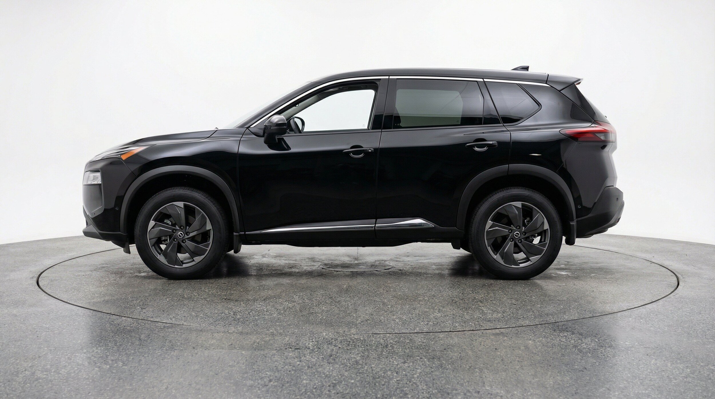 Thumbnail: 2025 Nissan Rogue - 5