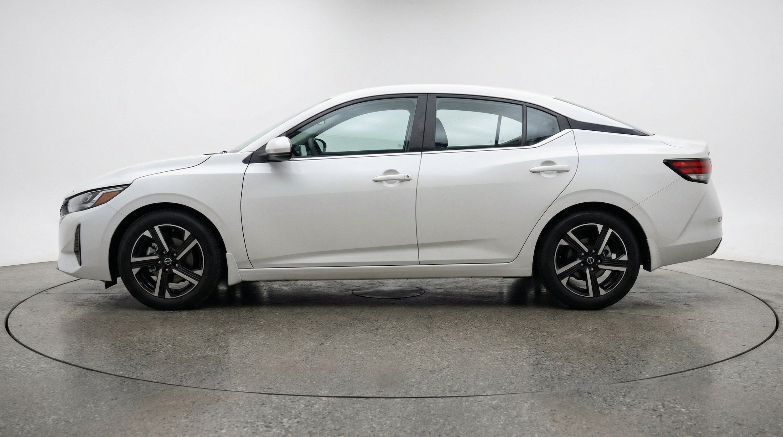 Thumbnail: 2025 Nissan Sentra - 5