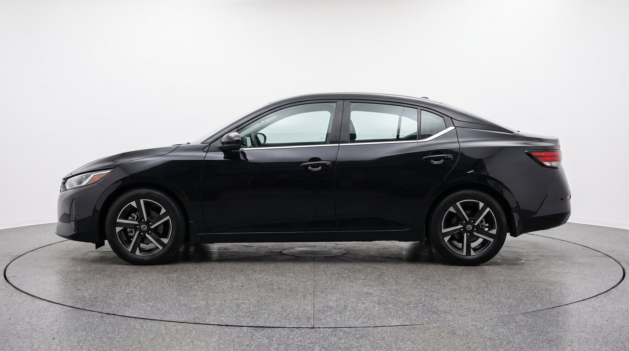 Thumbnail: 2025 Nissan Sentra - 5