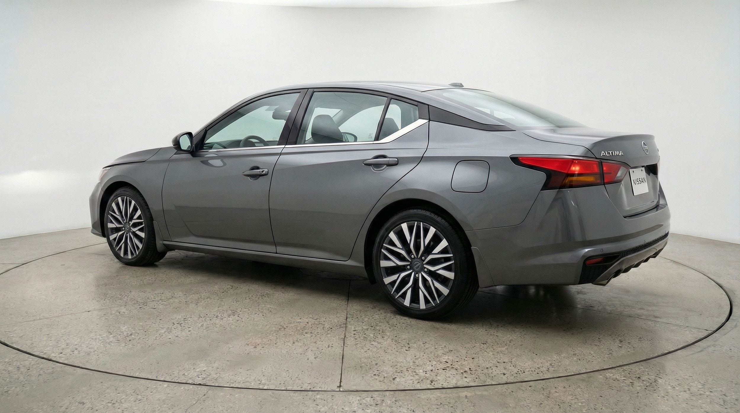 Thumbnail: 2025 Nissan Altima - 5