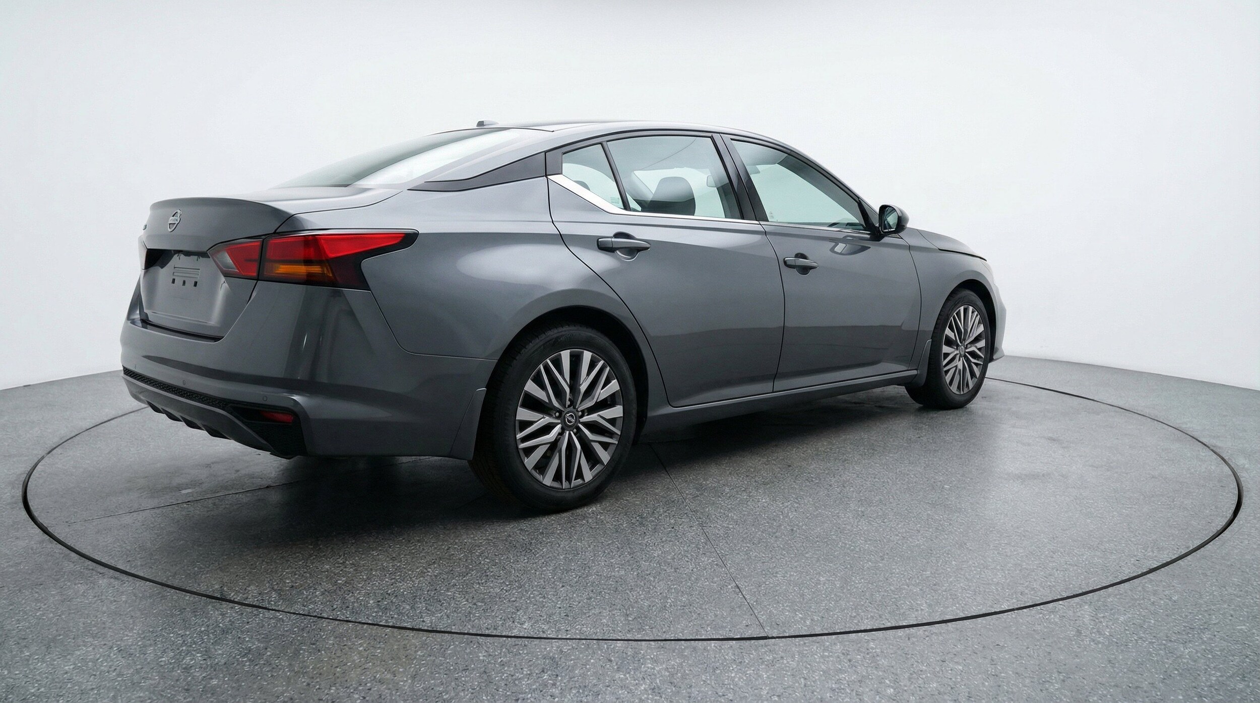 Thumbnail: 2025 Nissan Altima - 9