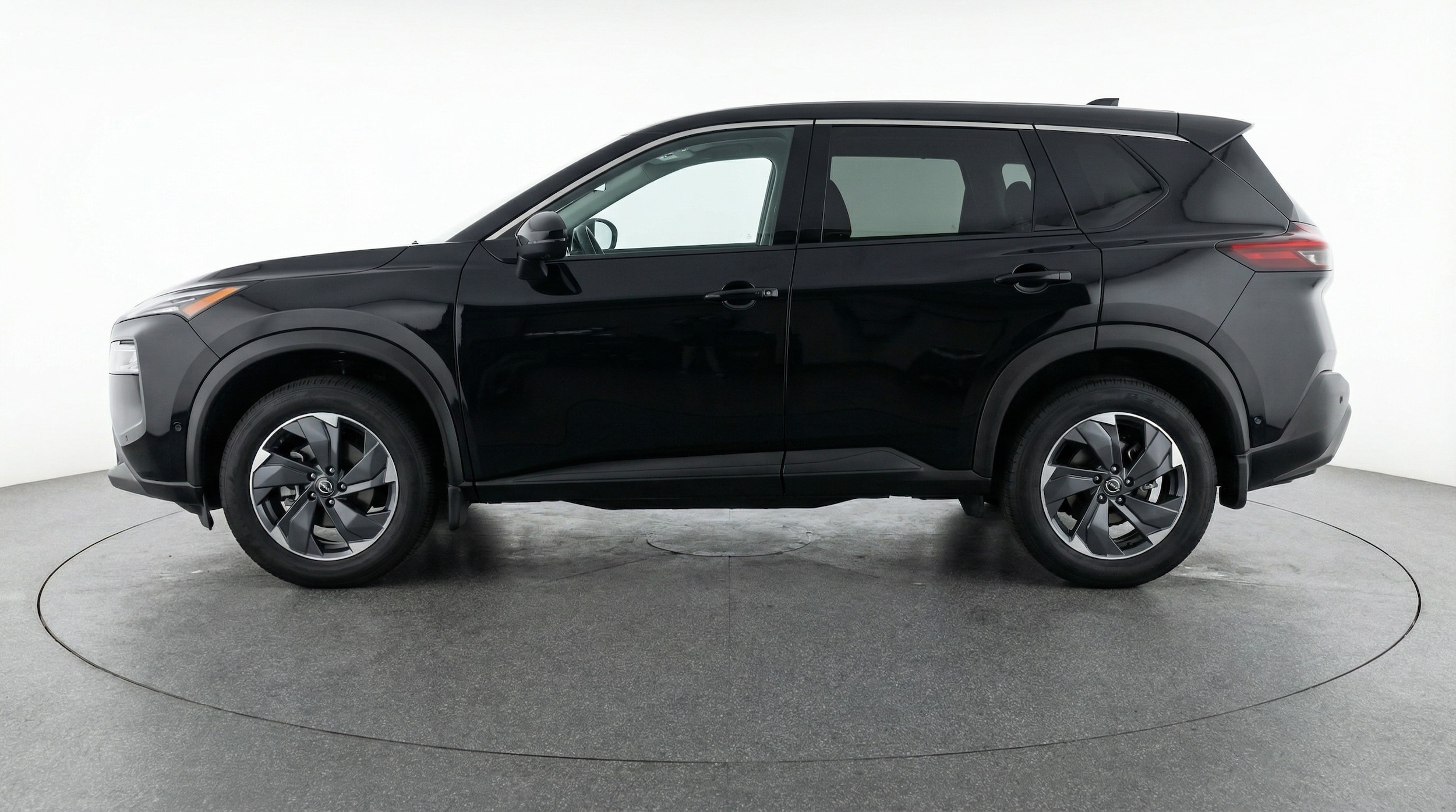 Thumbnail: 2025 Nissan Rogue - 4