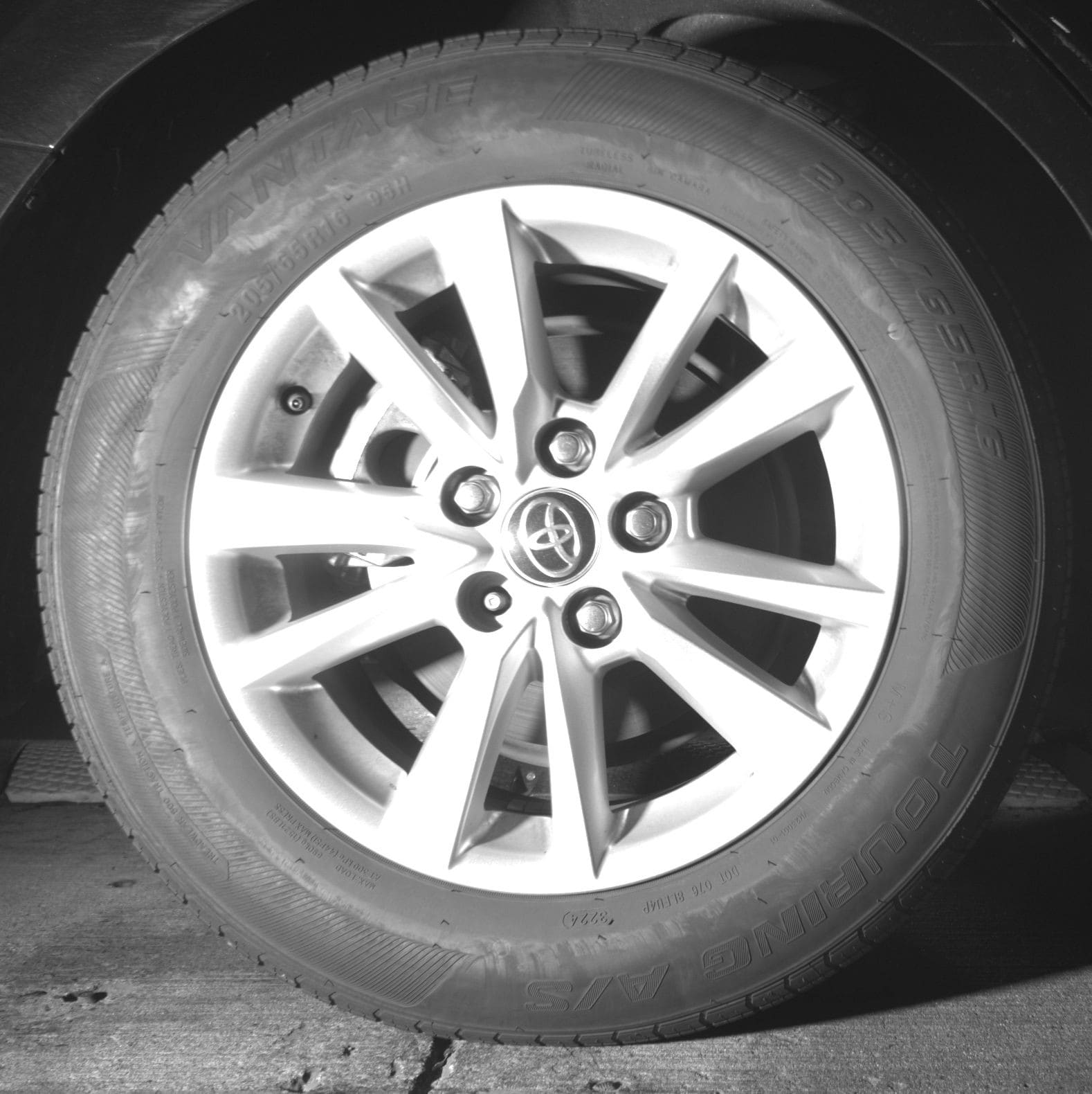 Thumbnail: 2025 Toyota Camry - 12