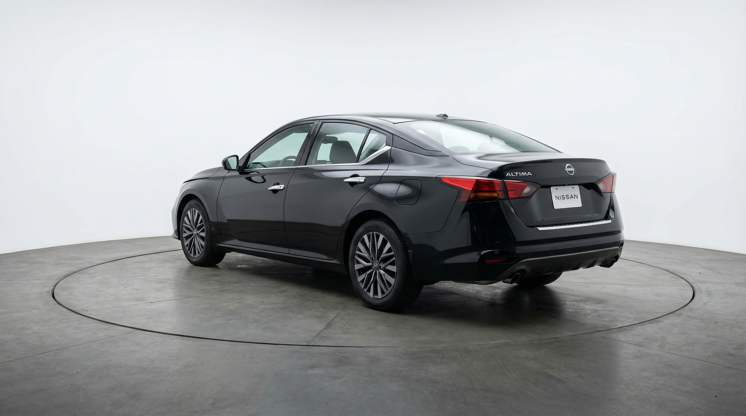 Thumbnail: 2025 Nissan Altima - 5