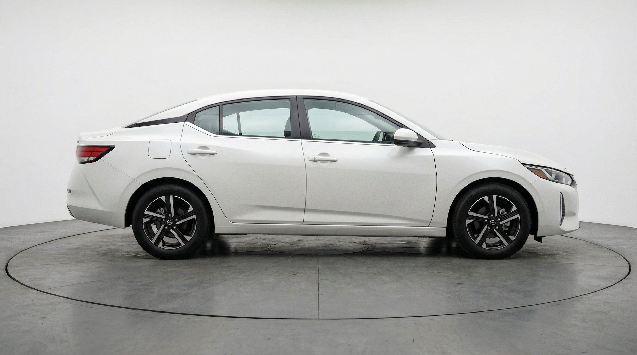 Thumbnail: 2025 Nissan Sentra - 11