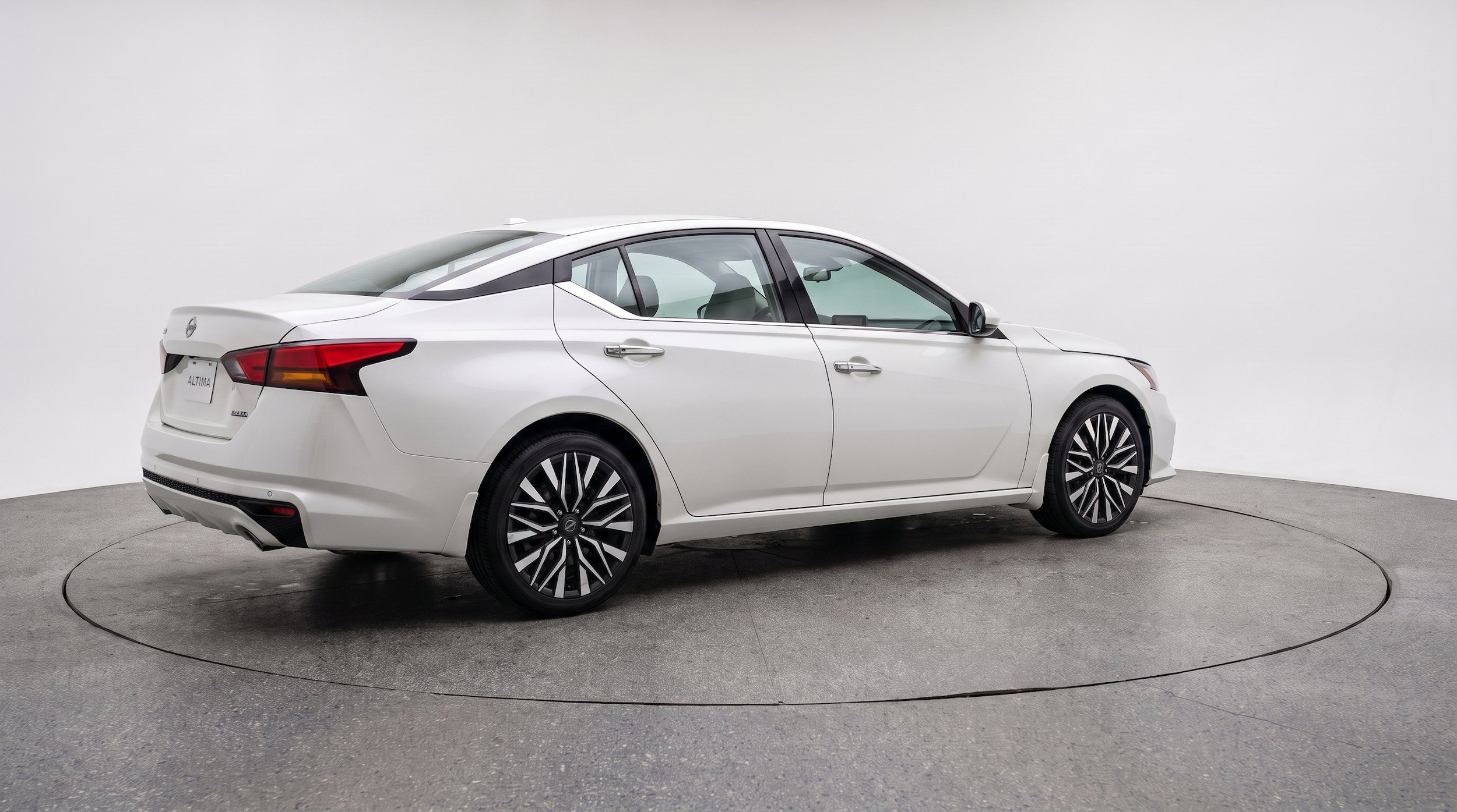 Thumbnail: 2025 Nissan Altima - 9