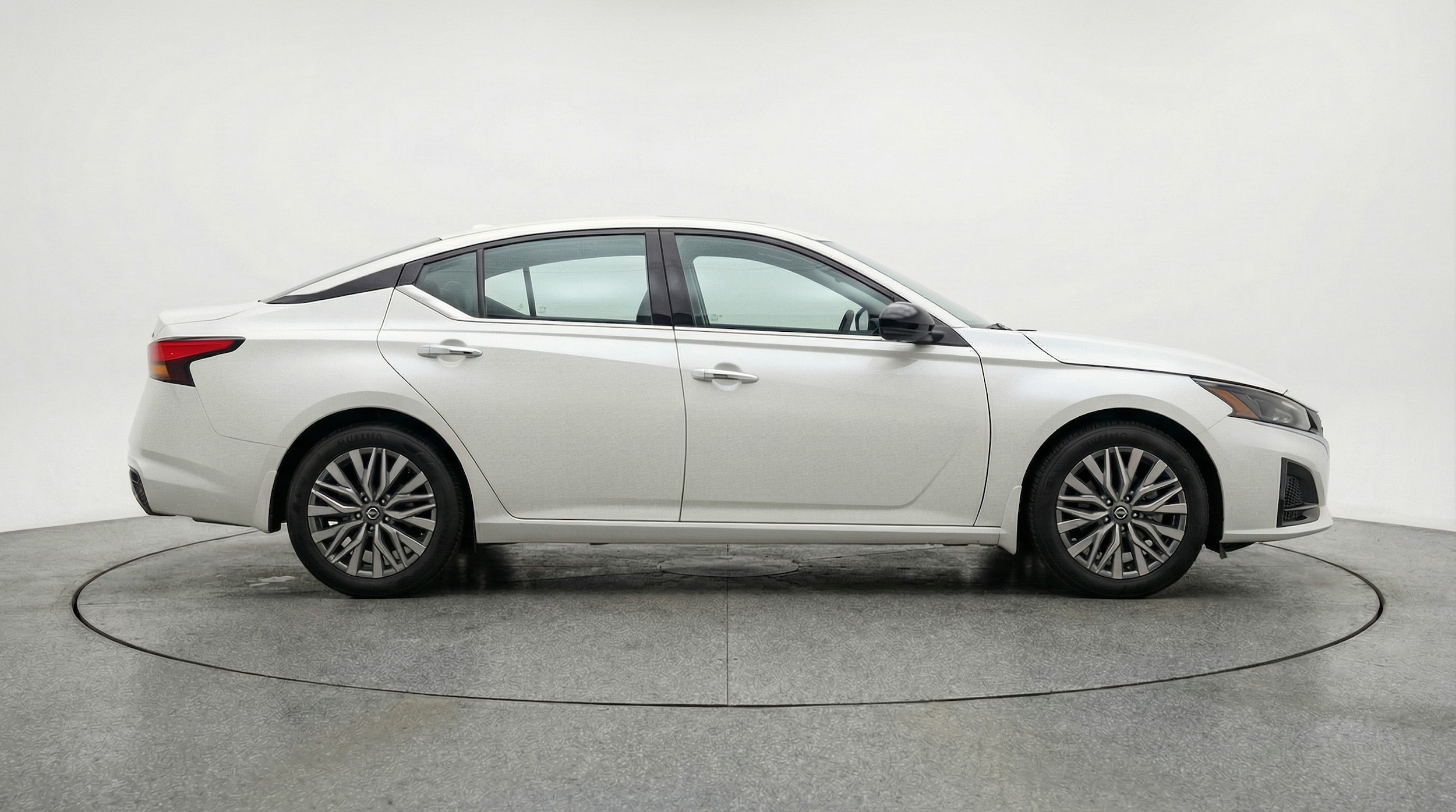 Thumbnail: 2025 Nissan Altima - 8