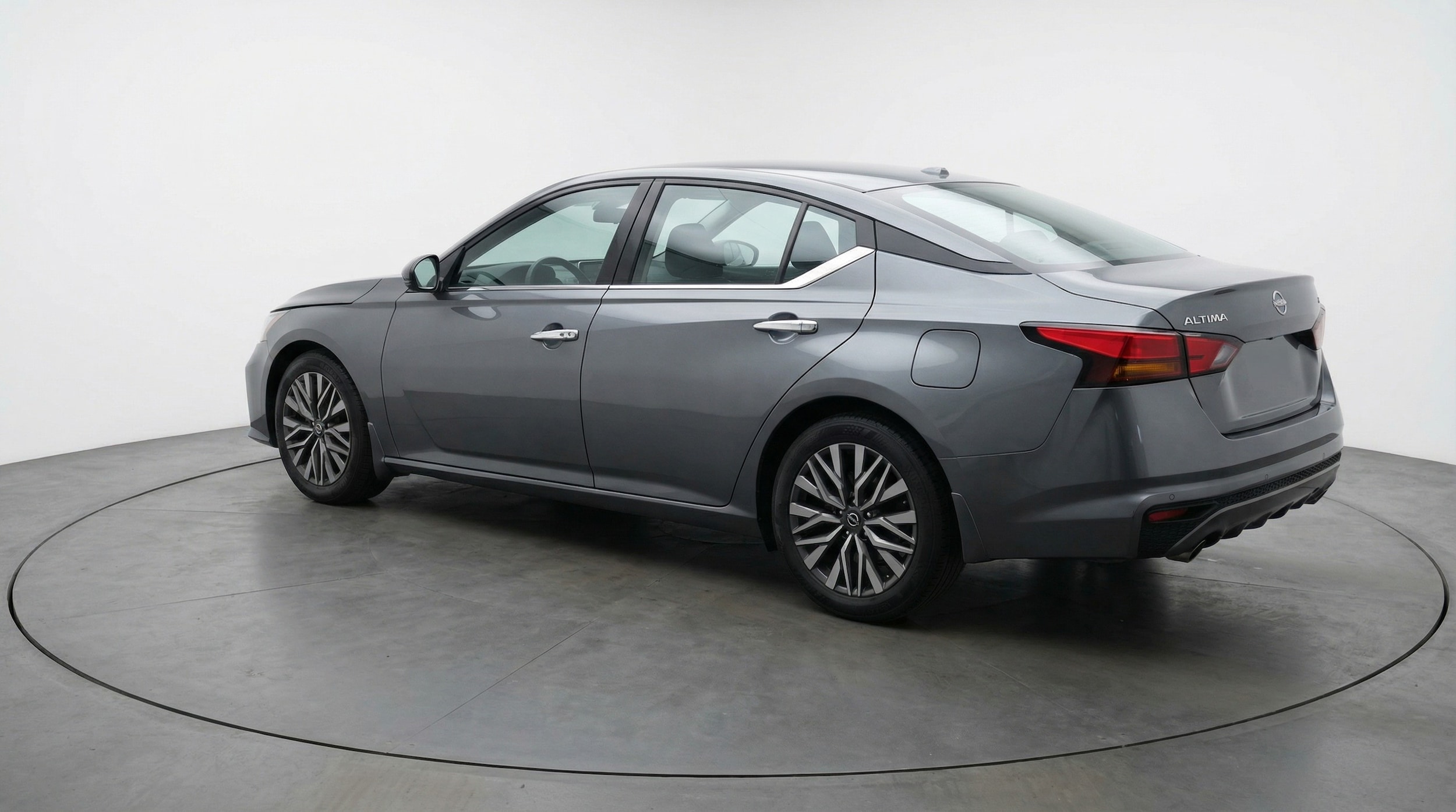 Thumbnail: 2025 Nissan Altima - 5