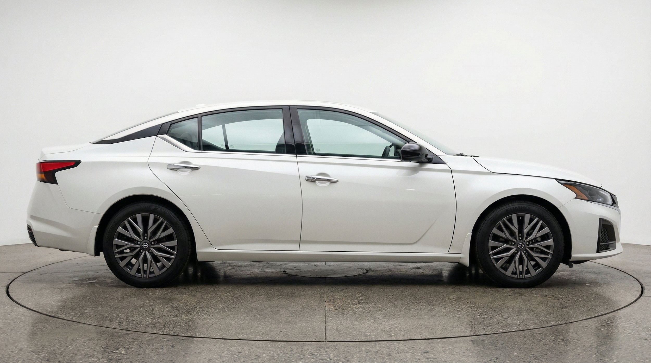 Thumbnail: 2025 Nissan Altima - 11
