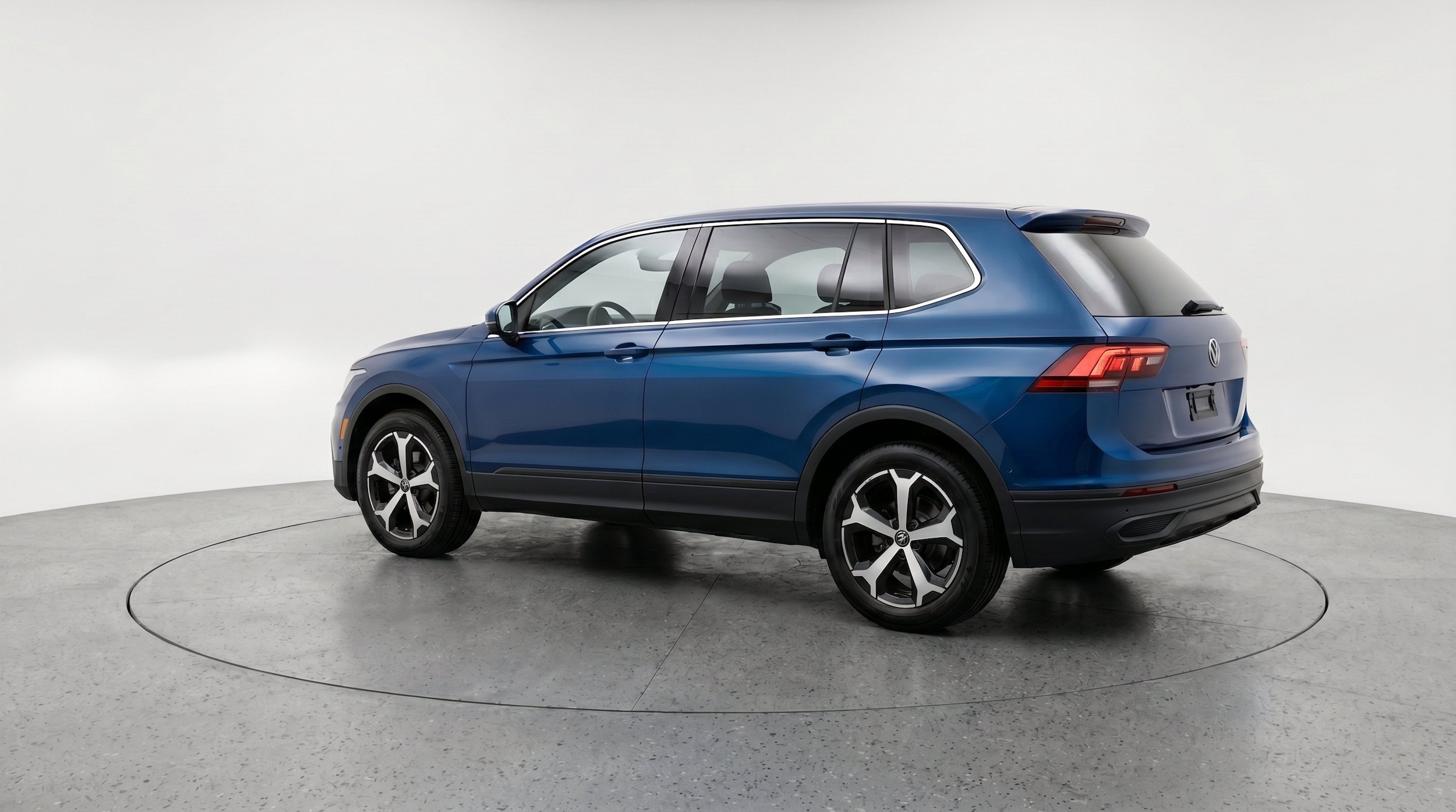 Thumbnail: 2026 Volkswagen Tiguan - 6