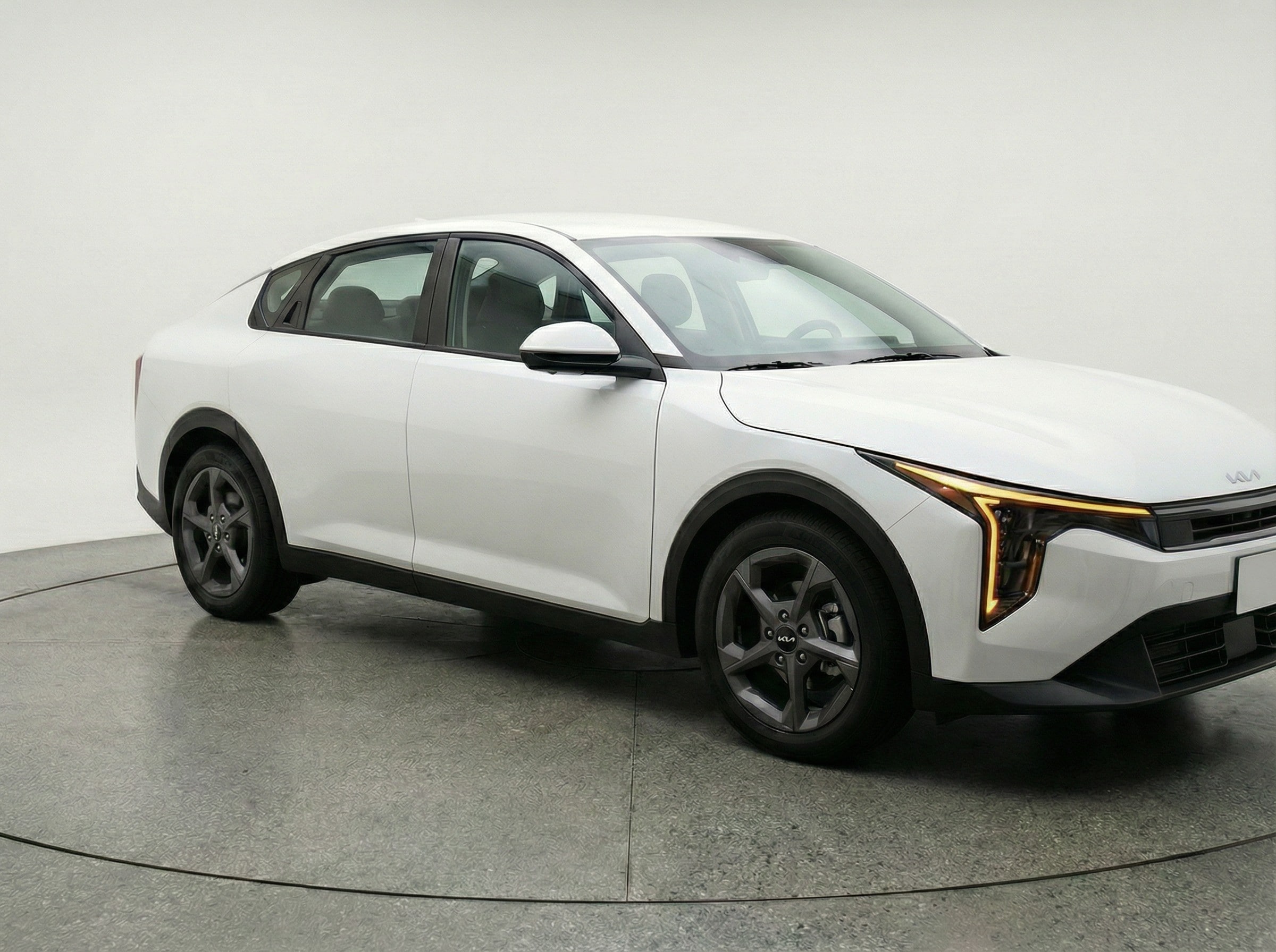 Thumbnail: 2025 Kia K4 - 1