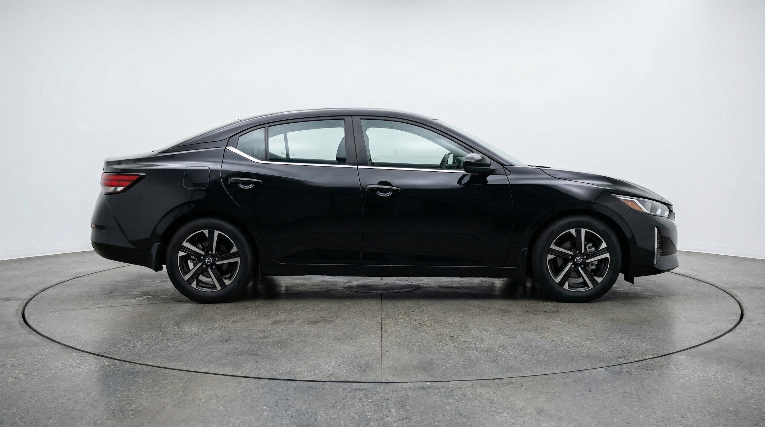 Thumbnail: 2025 Nissan Sentra - 11