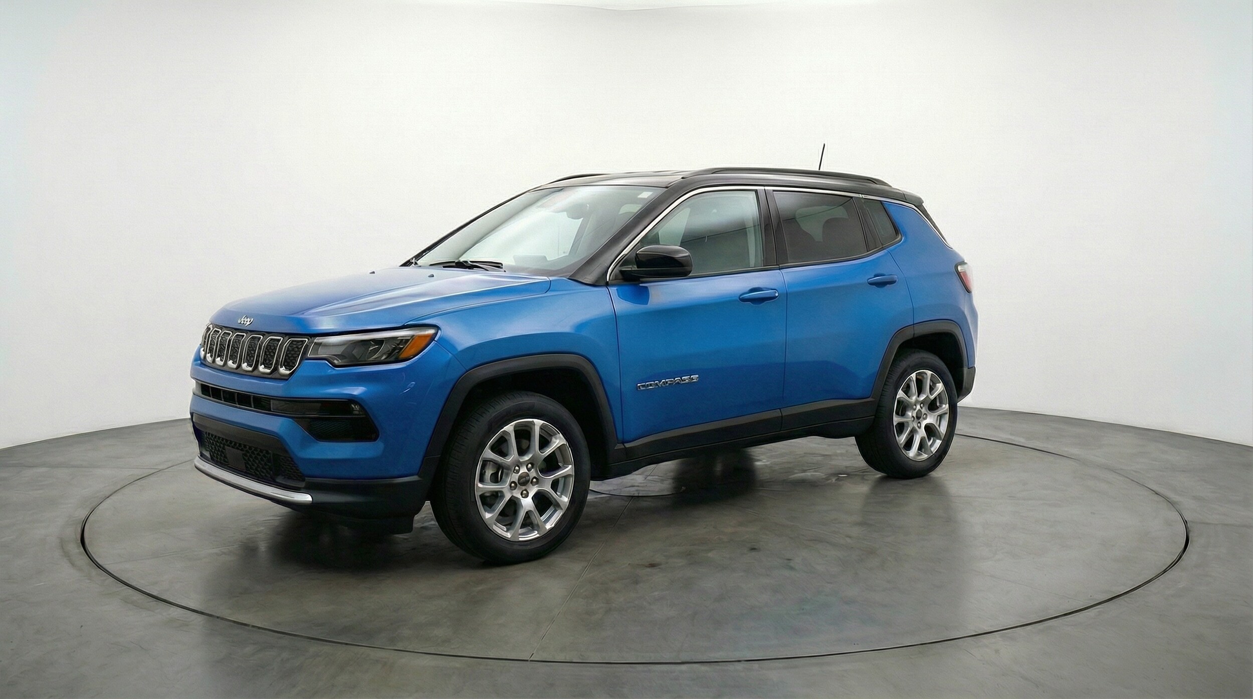 Thumbnail: 2025 Jeep Compass - 3