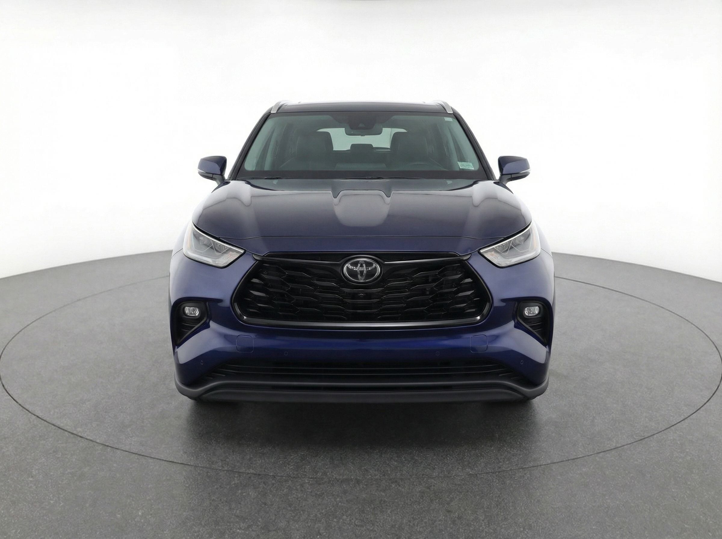 Thumbnail: 2024 Toyota Highlander - 2