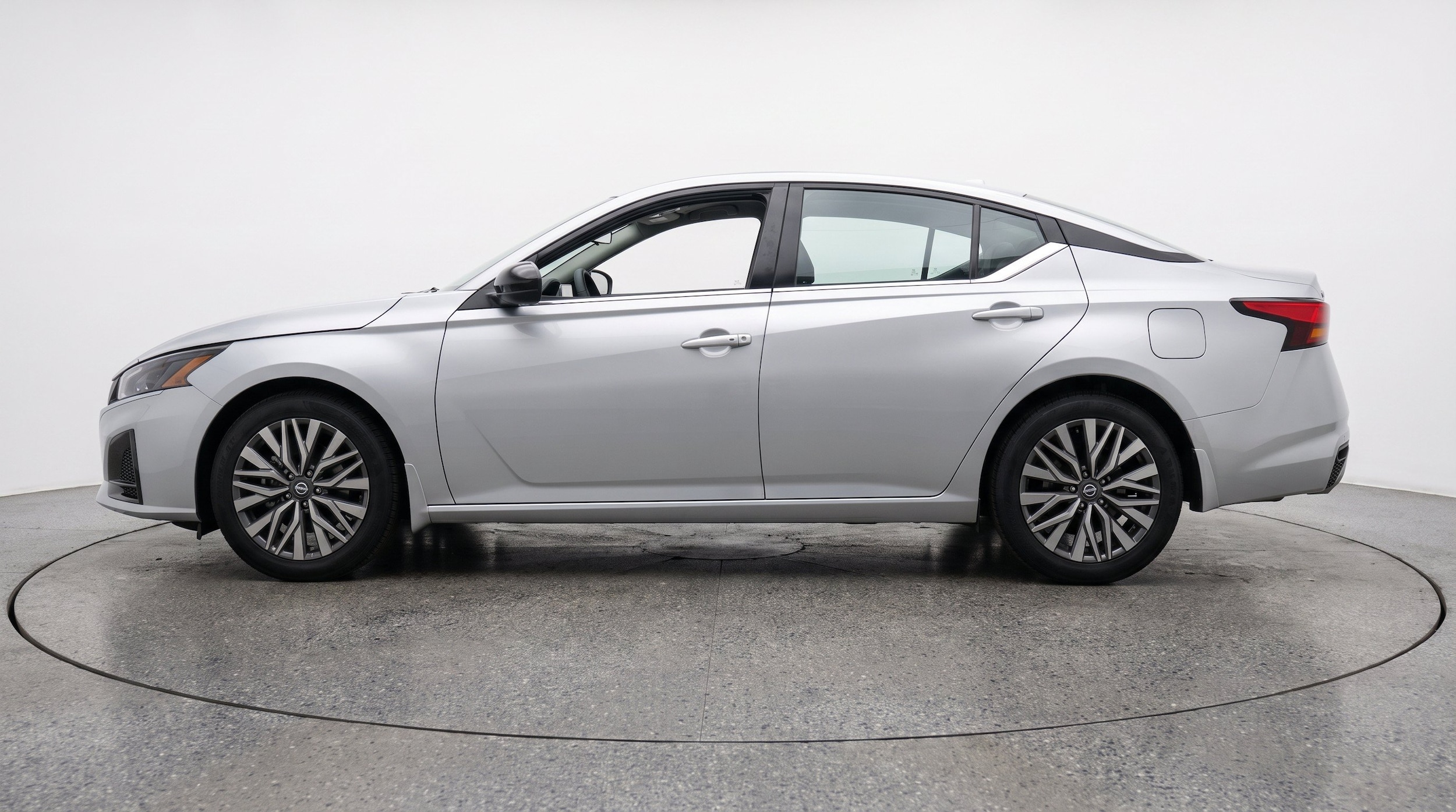 Thumbnail: 2026 Nissan Altima - 5