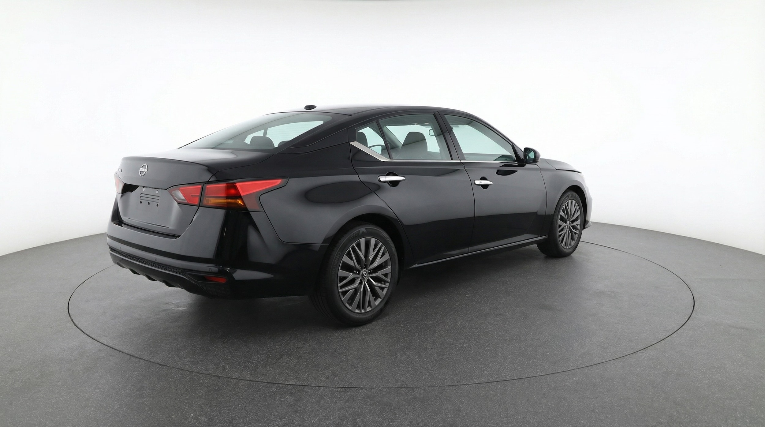 Thumbnail: 2025 Nissan Altima - 7