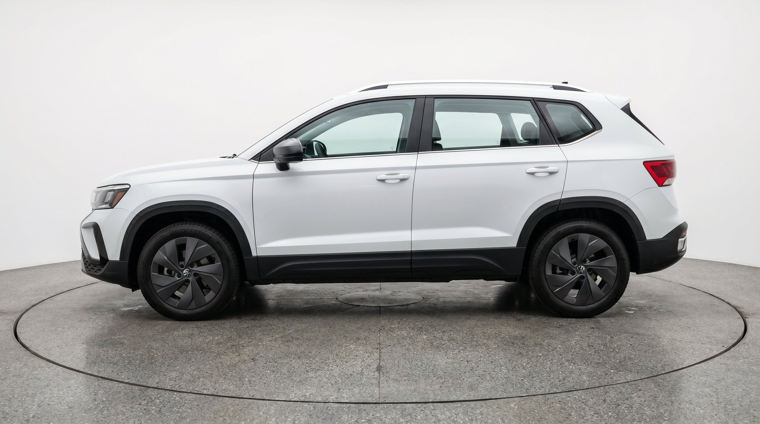 Thumbnail: 2026 Volkswagen Taos - 5
