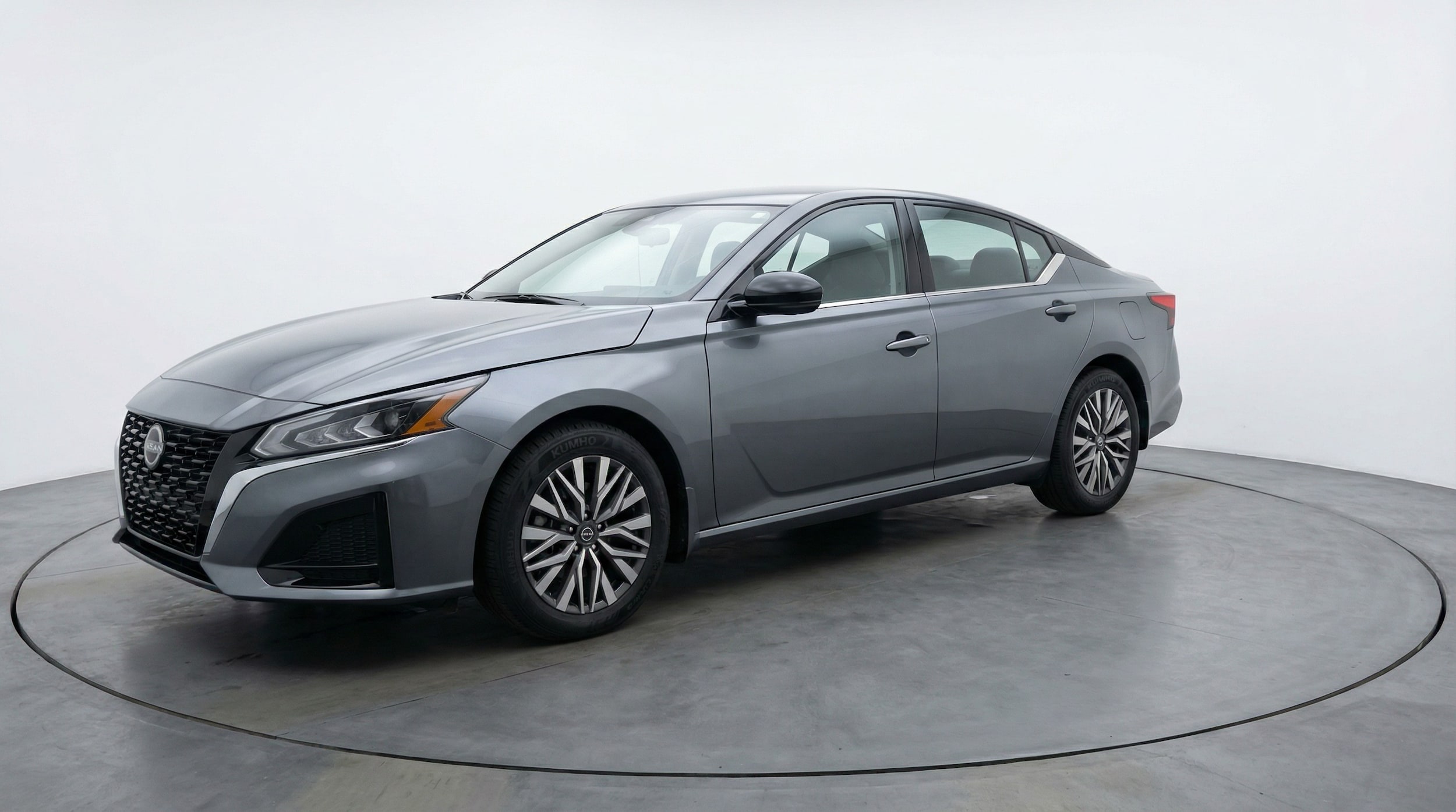 Thumbnail: 2025 Nissan Altima - 3