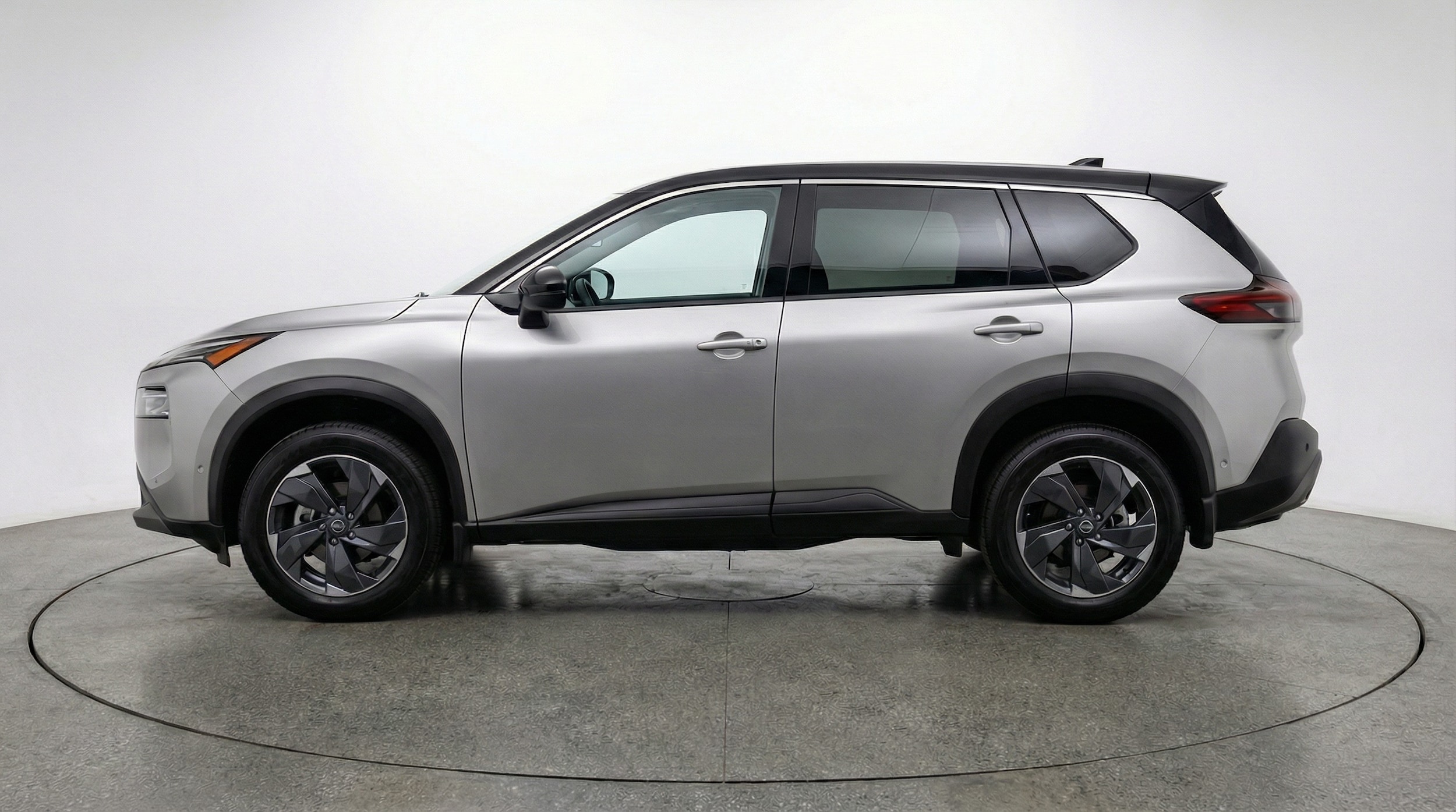 Thumbnail: 2025 Nissan Rogue - 4