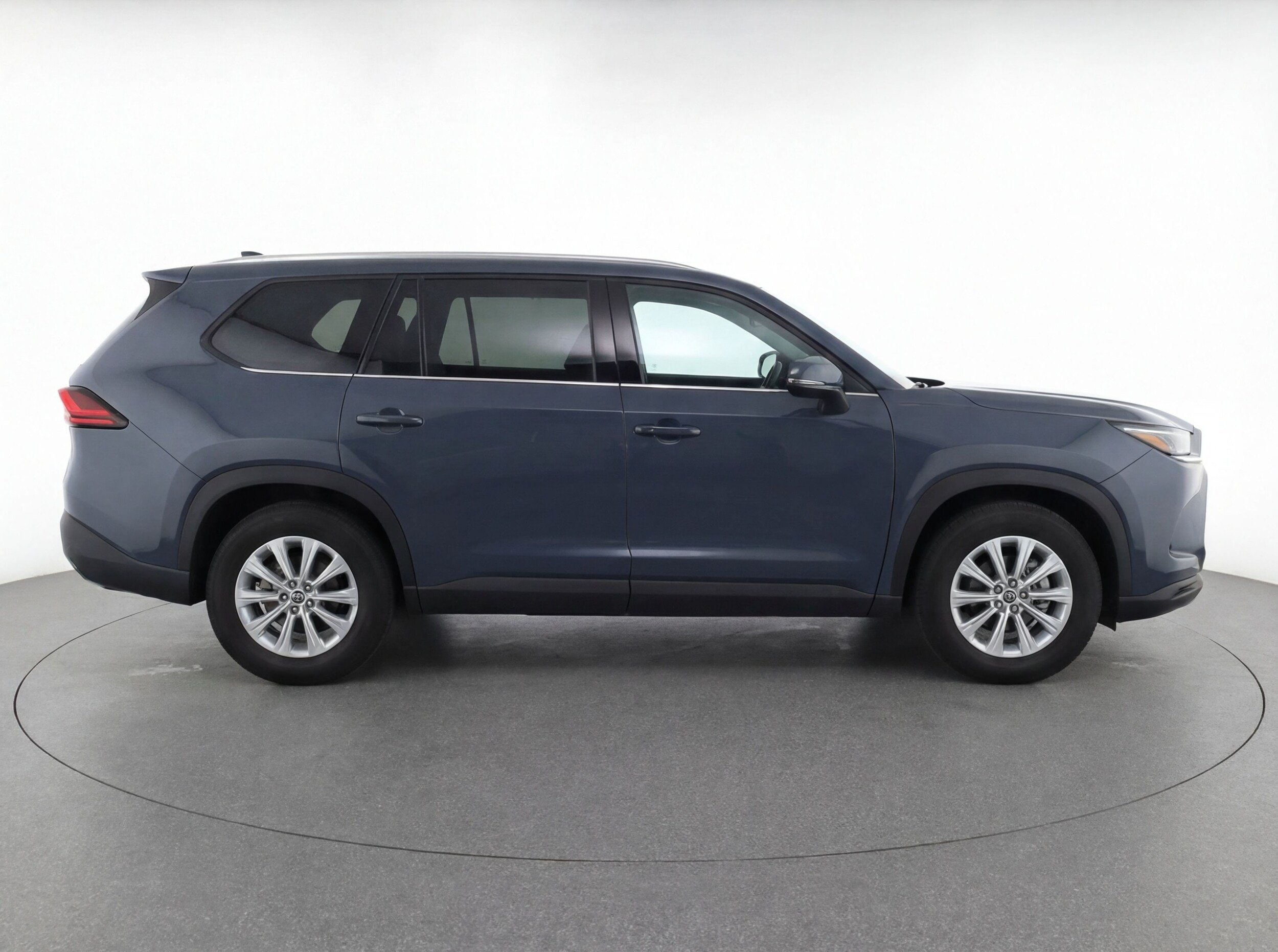 Thumbnail: 2024 Toyota Grand Highlander - 11
