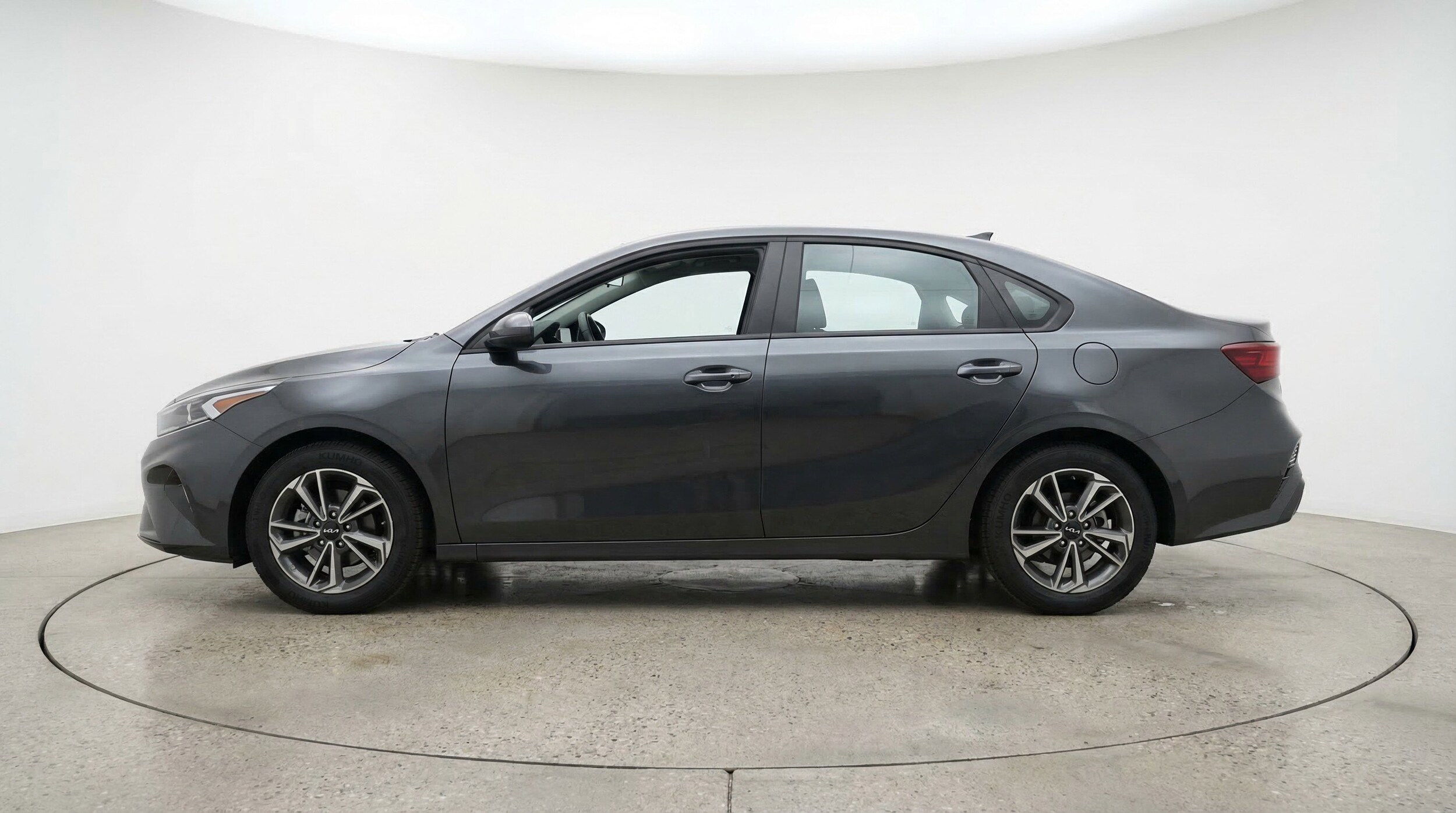 Thumbnail: 2024 Kia Forte - 5
