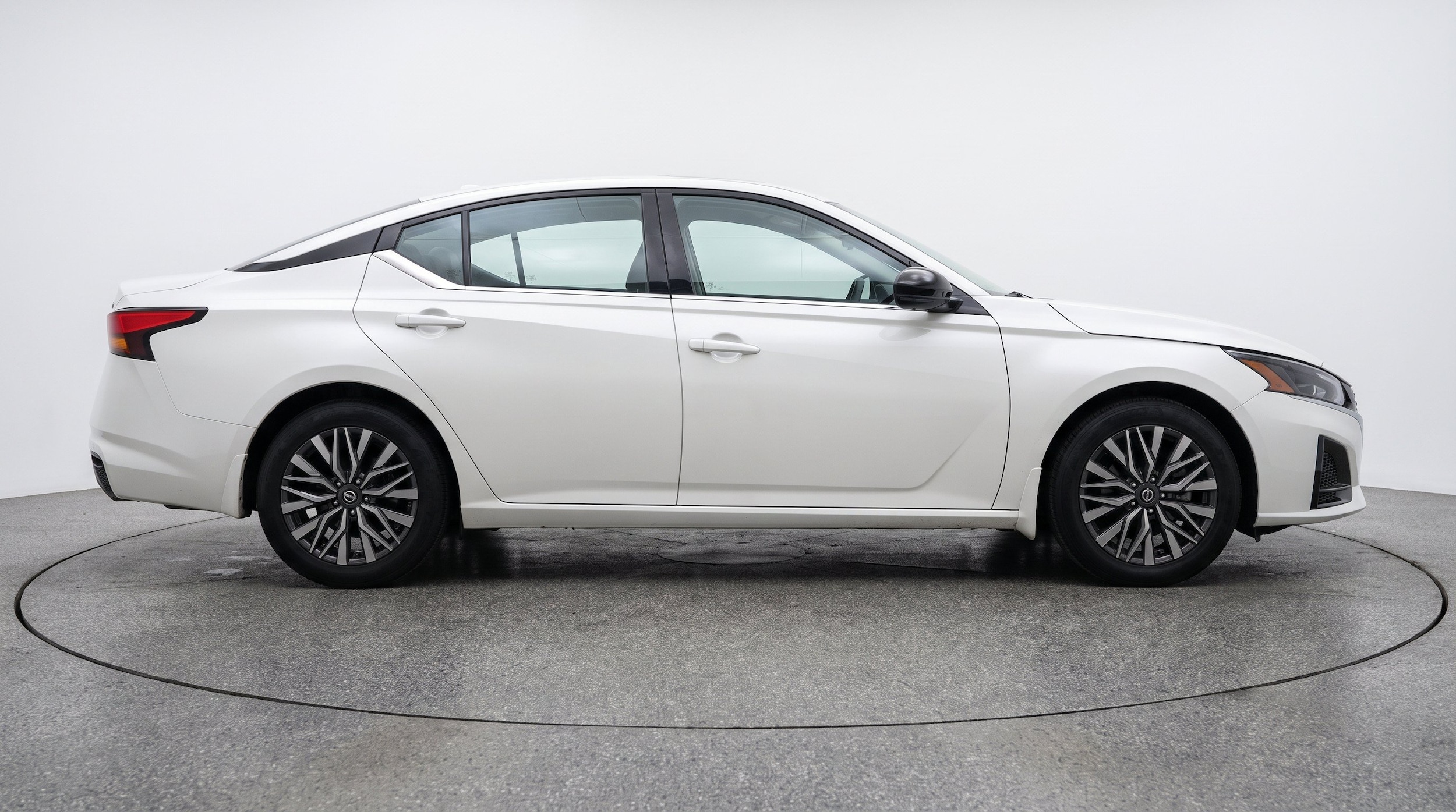 Thumbnail: 2025 Nissan Altima - 11