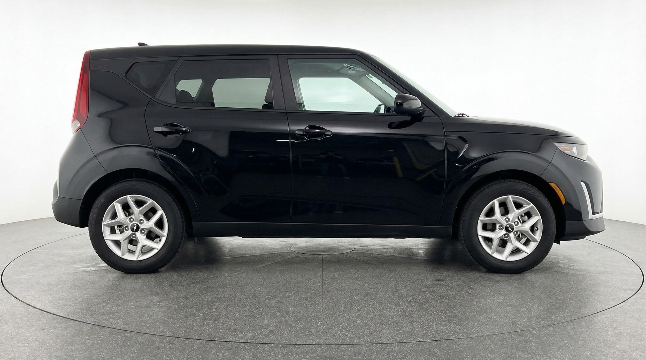 Thumbnail: 2025 Kia Soul - 8