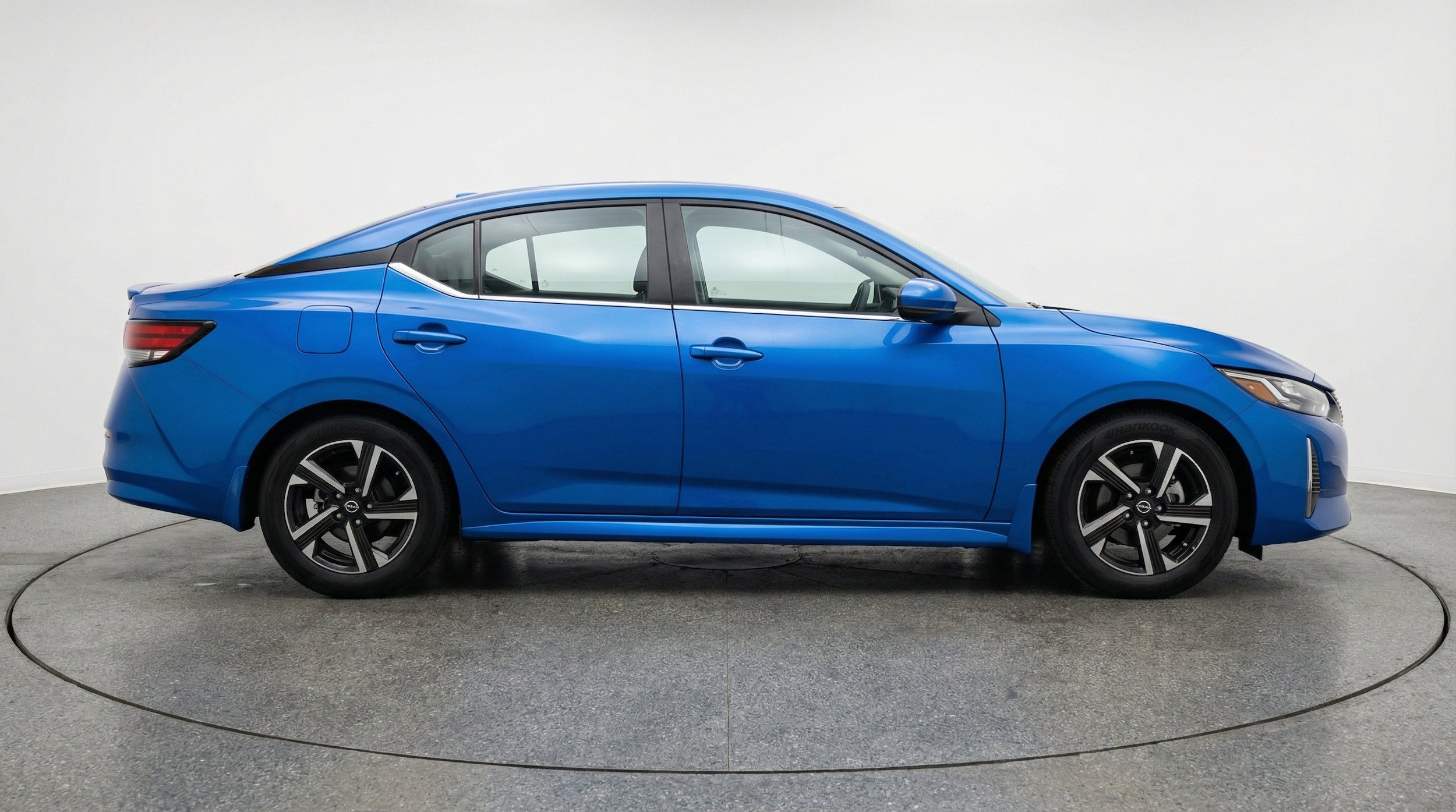 Thumbnail: 2025 Nissan Sentra - 11