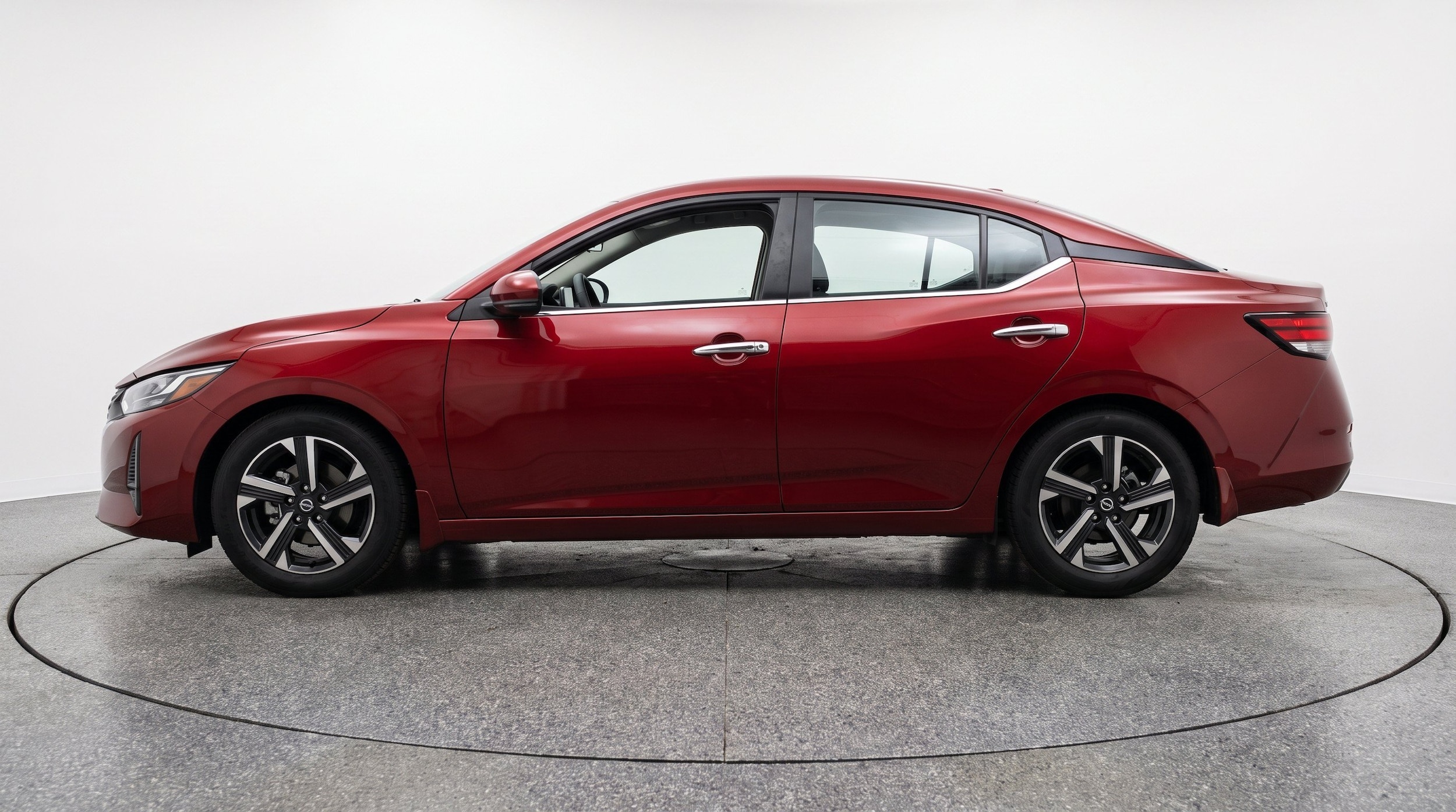 Thumbnail: 2025 Nissan Sentra - 5