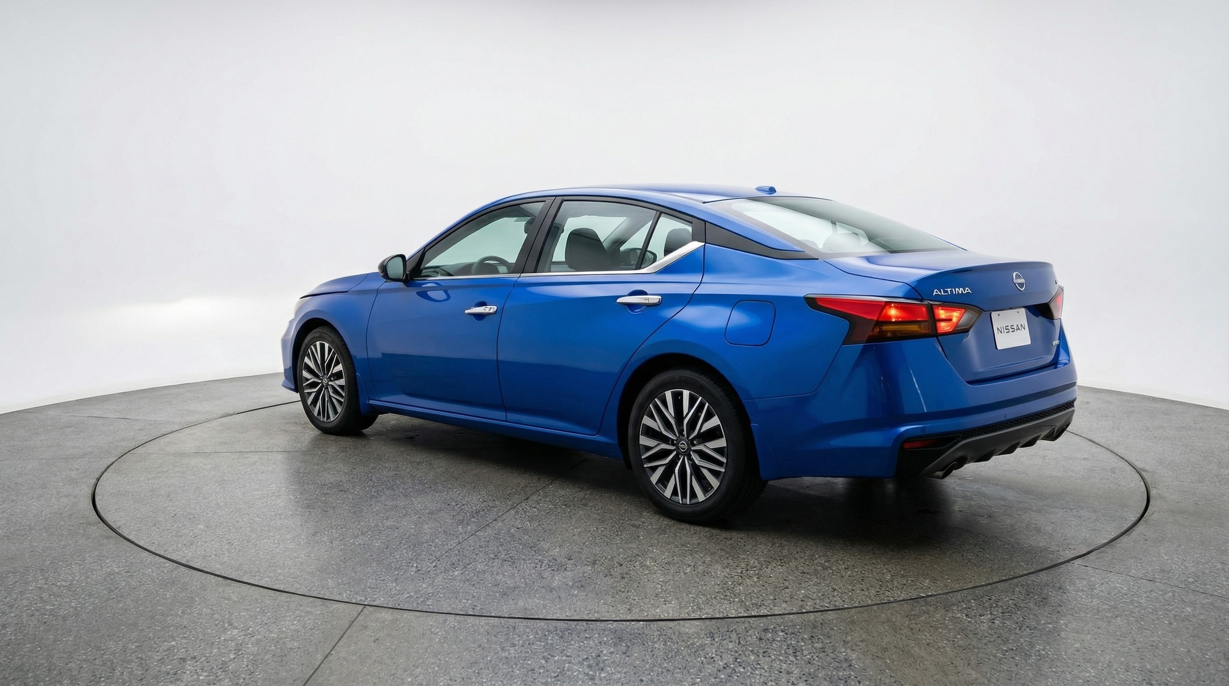 Thumbnail: 2025 Nissan Altima - 5