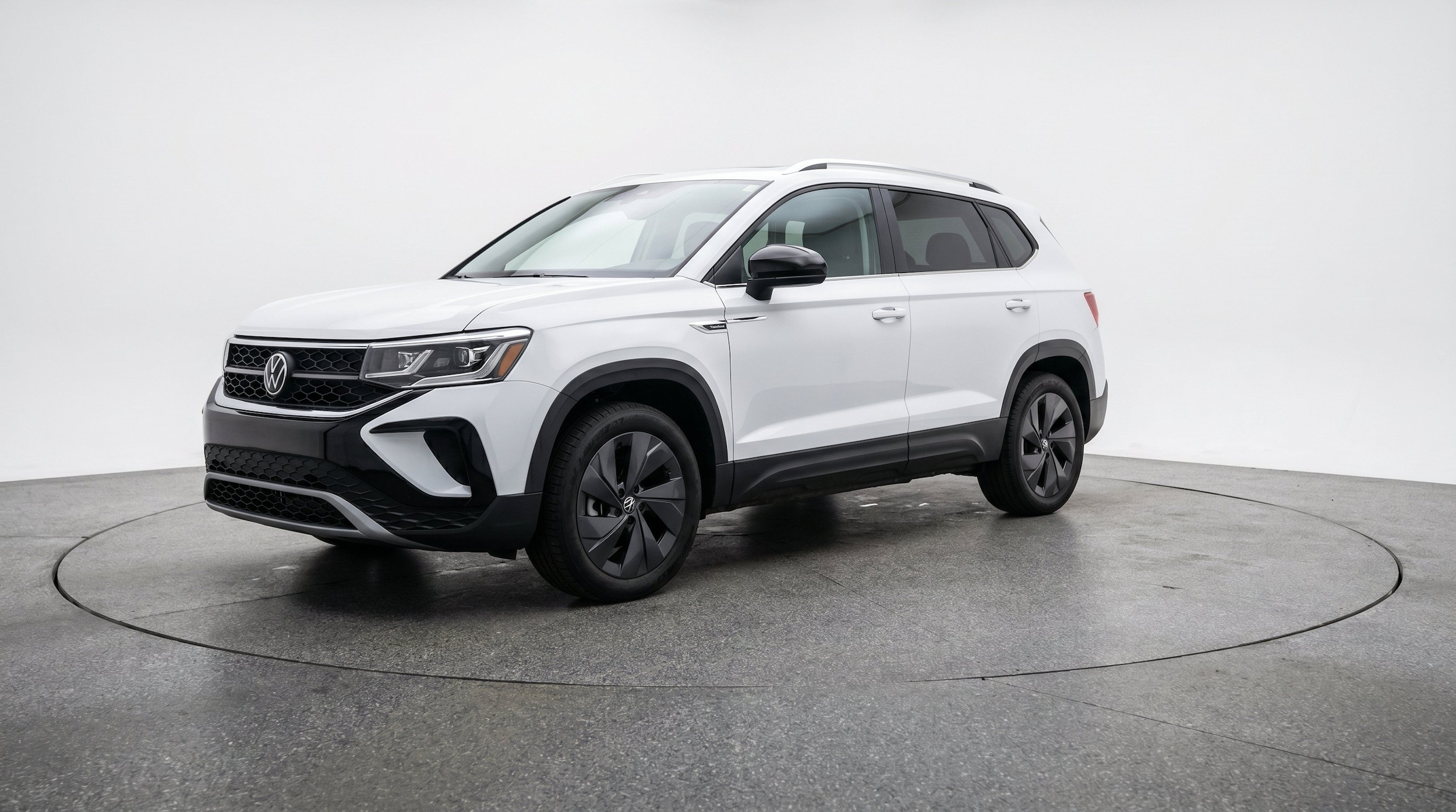 Thumbnail: 2026 Volkswagen Taos - 3