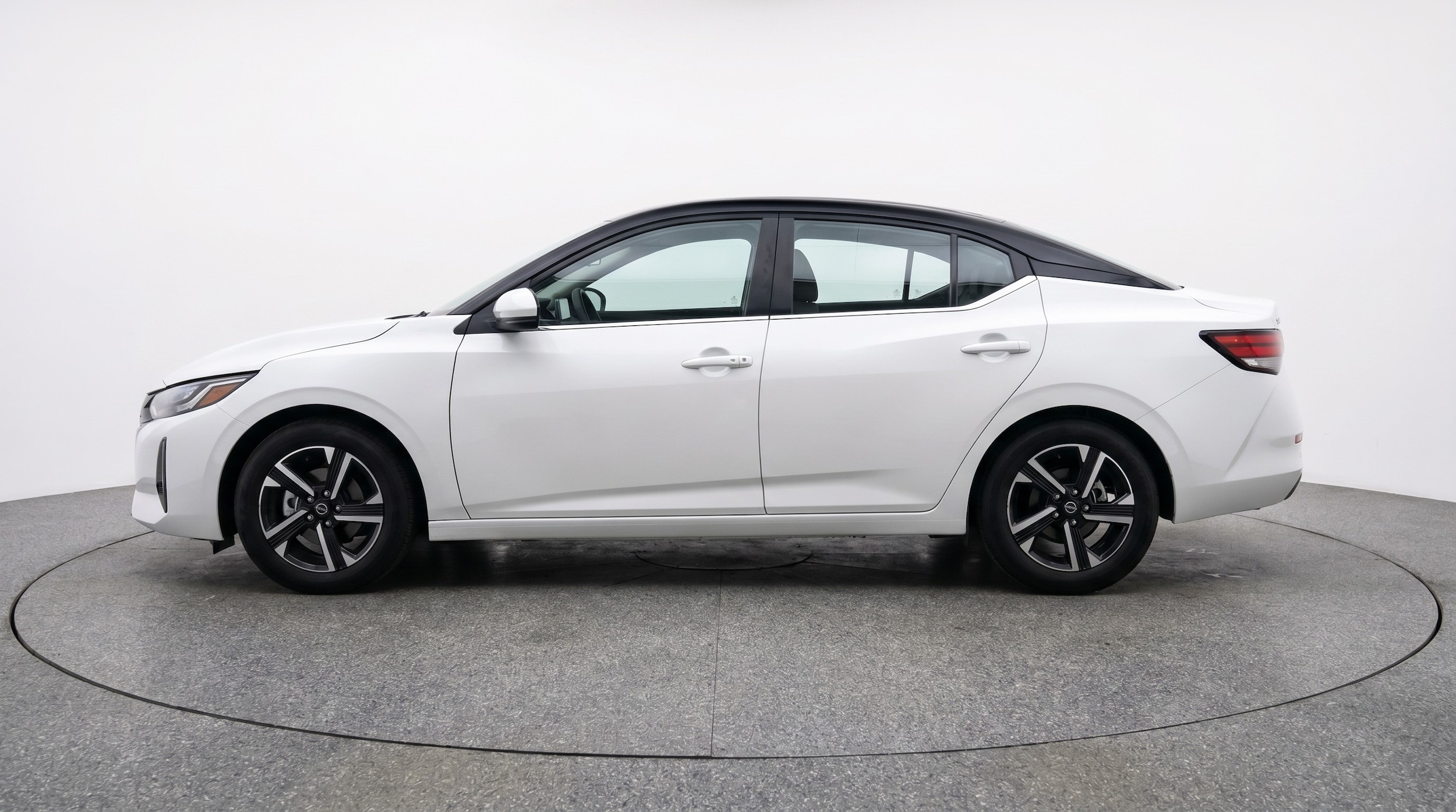 Thumbnail: 2025 Nissan Sentra - 4