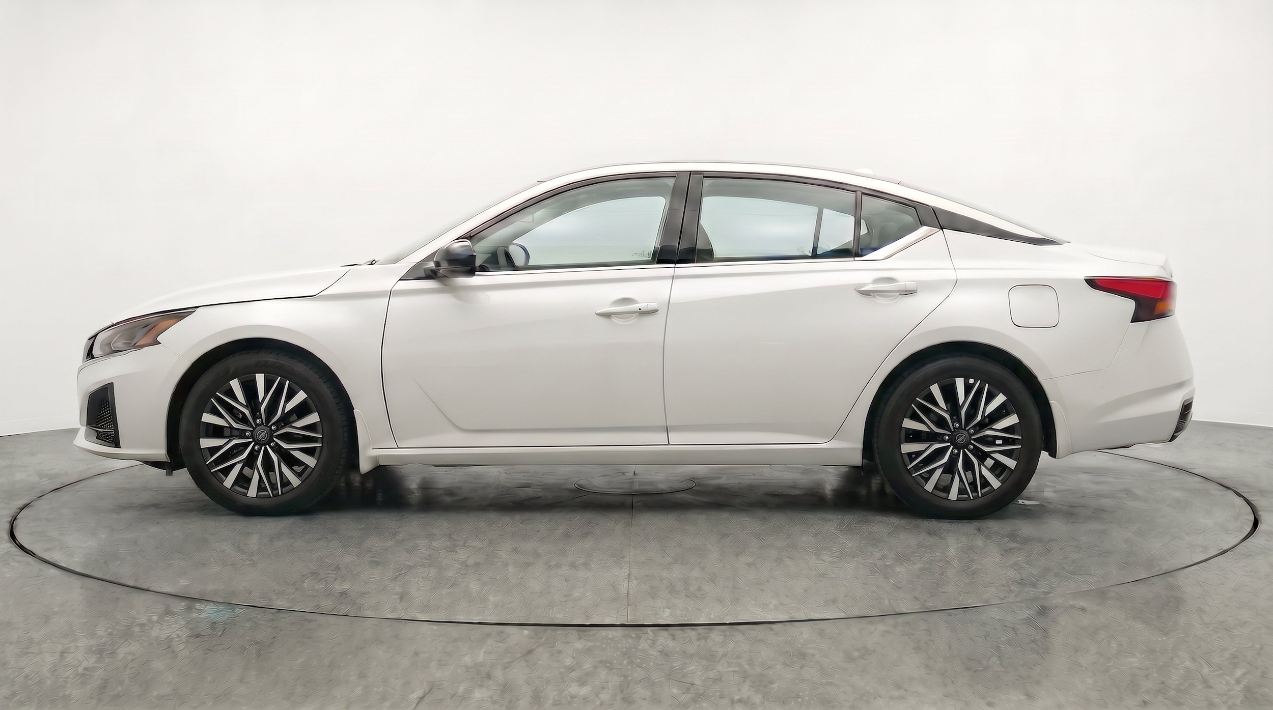 Thumbnail: 2026 Nissan Altima - 5