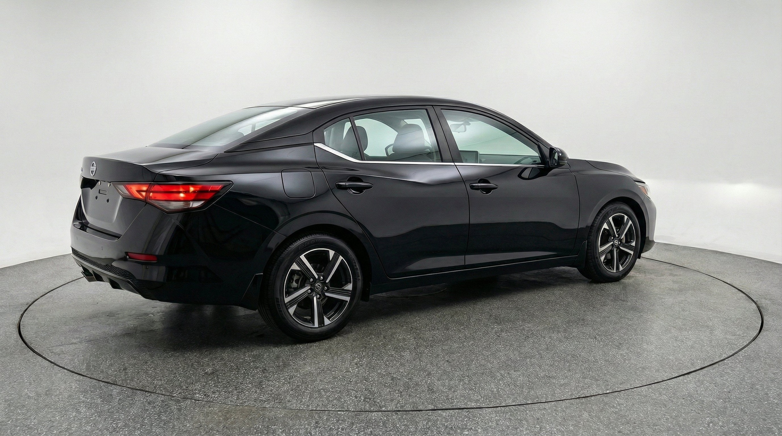 Thumbnail: 2025 Nissan Sentra - 9