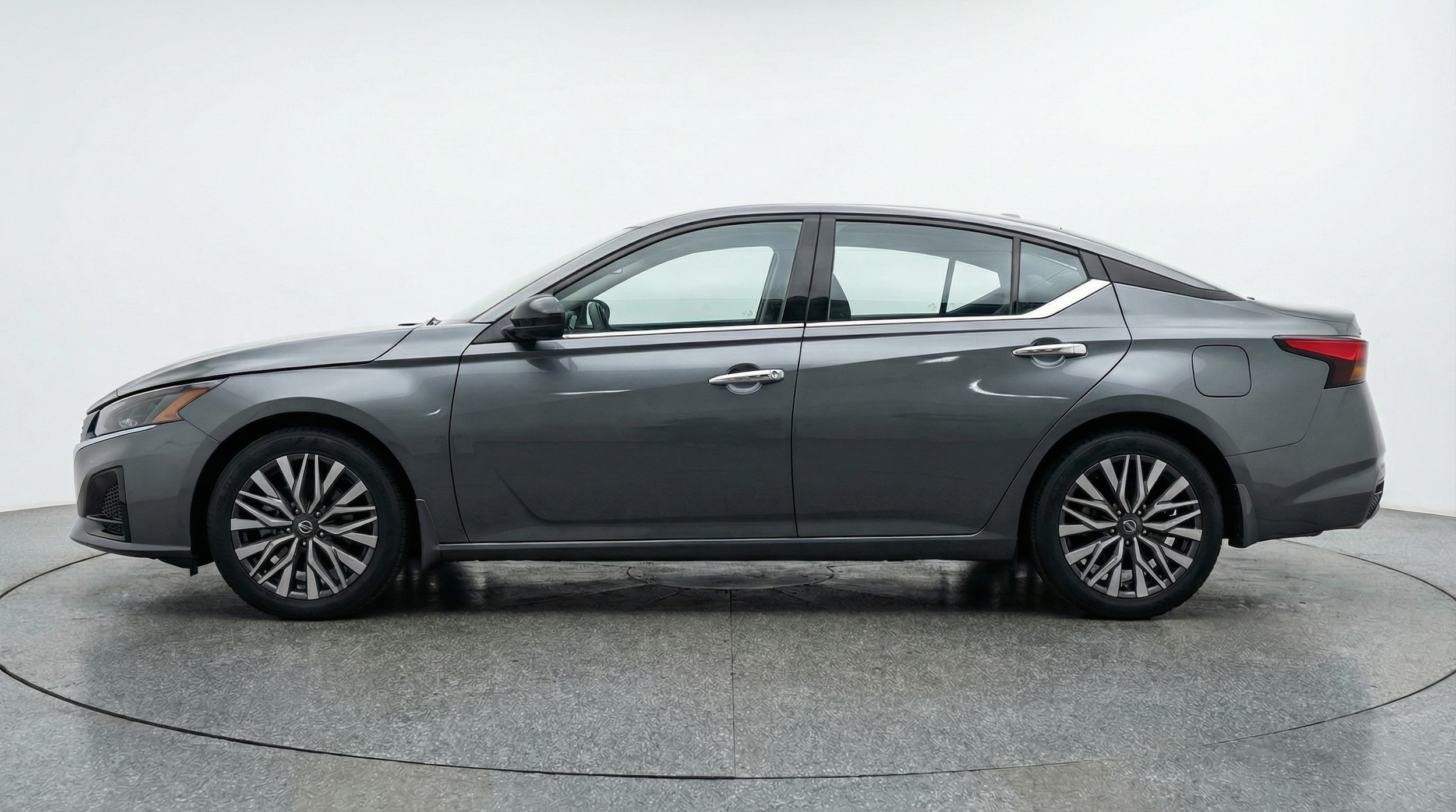 Thumbnail: 2025 Nissan Altima - 4