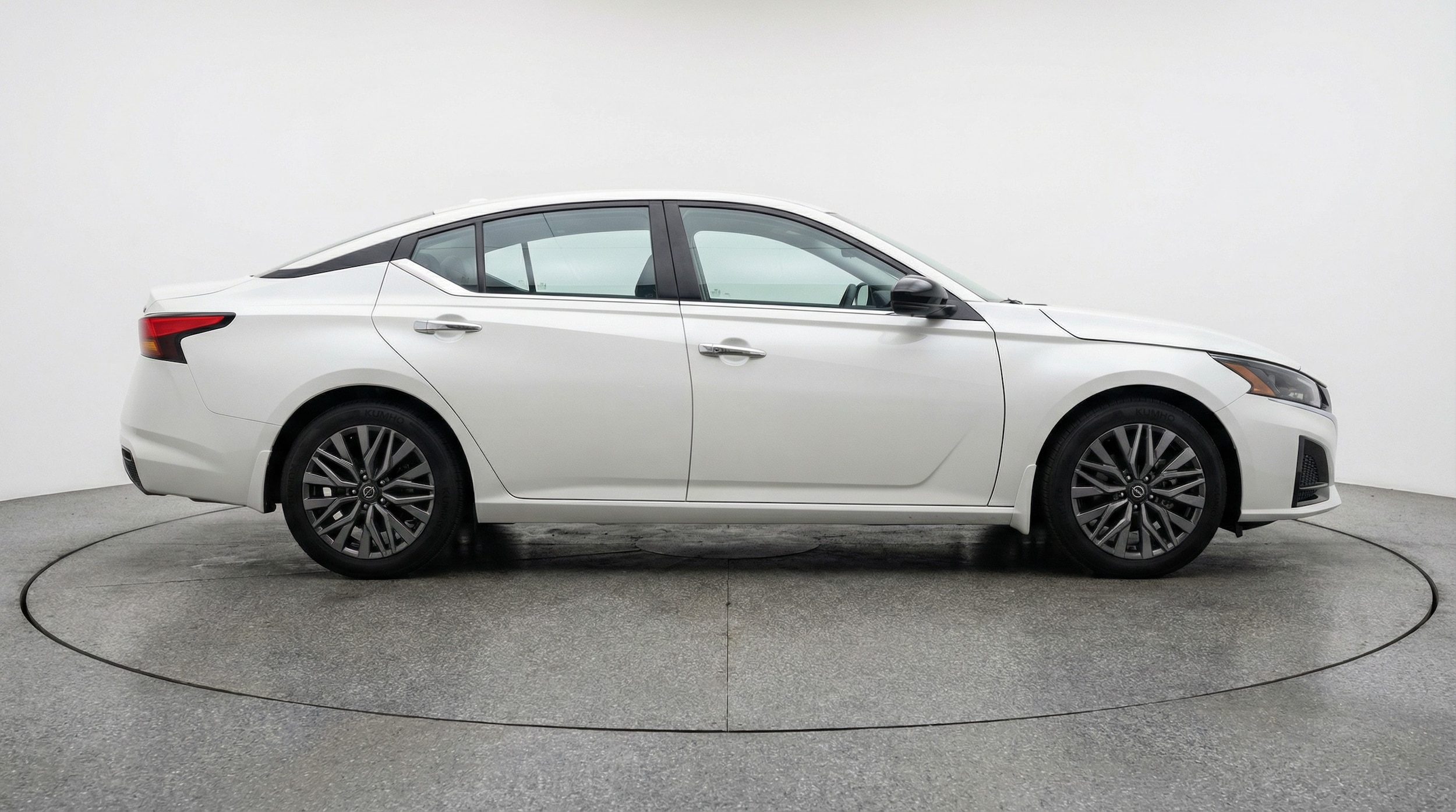 Thumbnail: 2025 Nissan Altima - 8