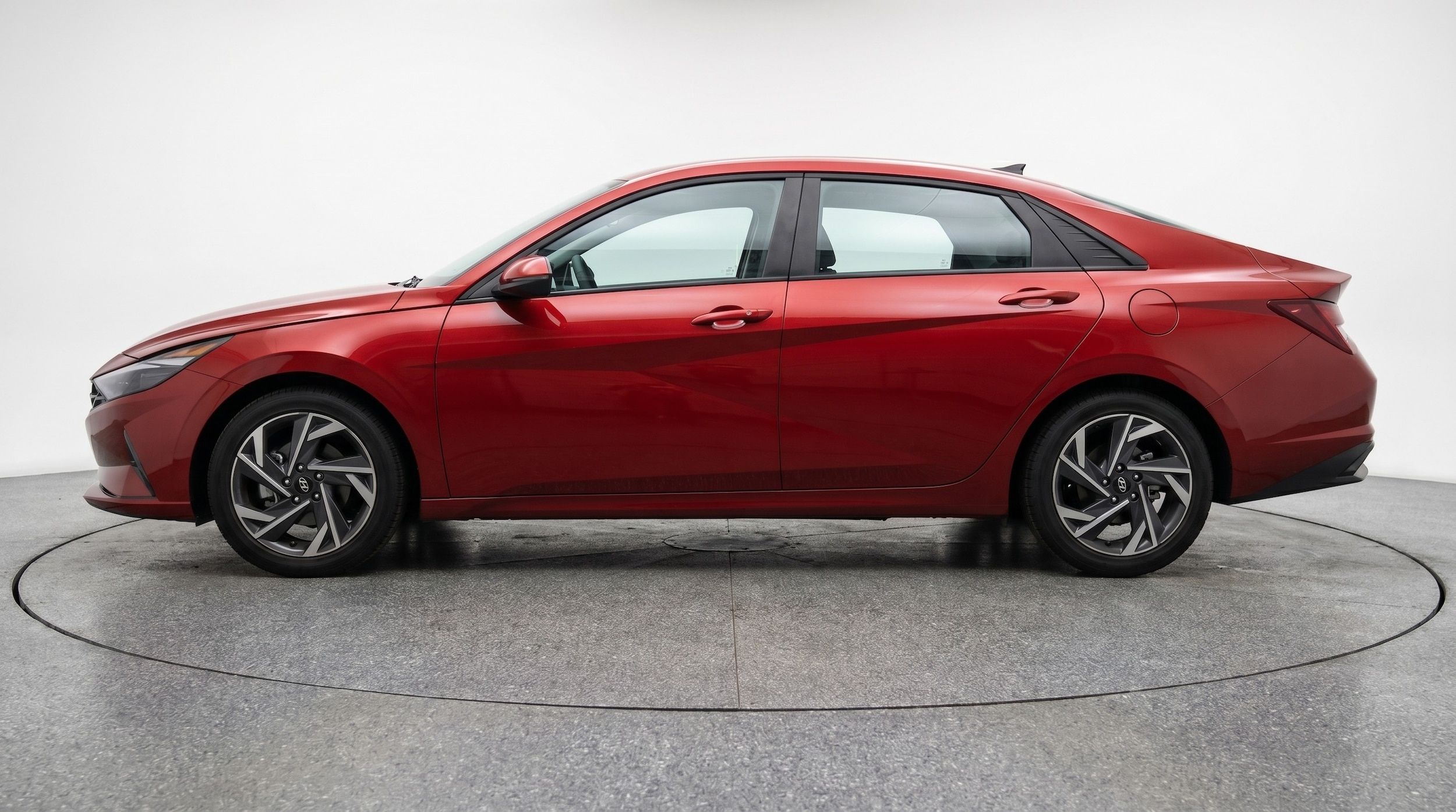 Thumbnail: 2025 Hyundai Elantra - 4