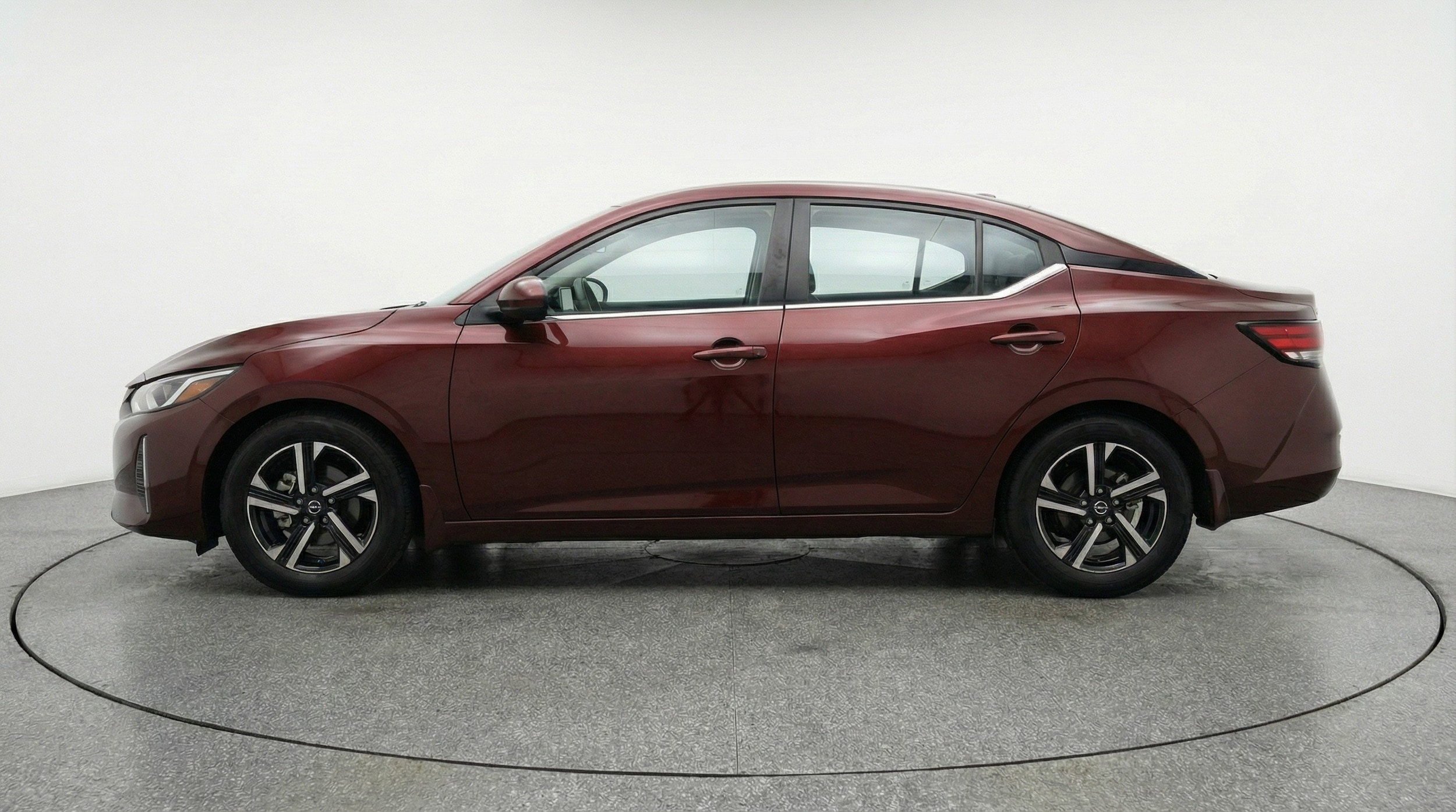Thumbnail: 2025 Nissan Sentra - 5