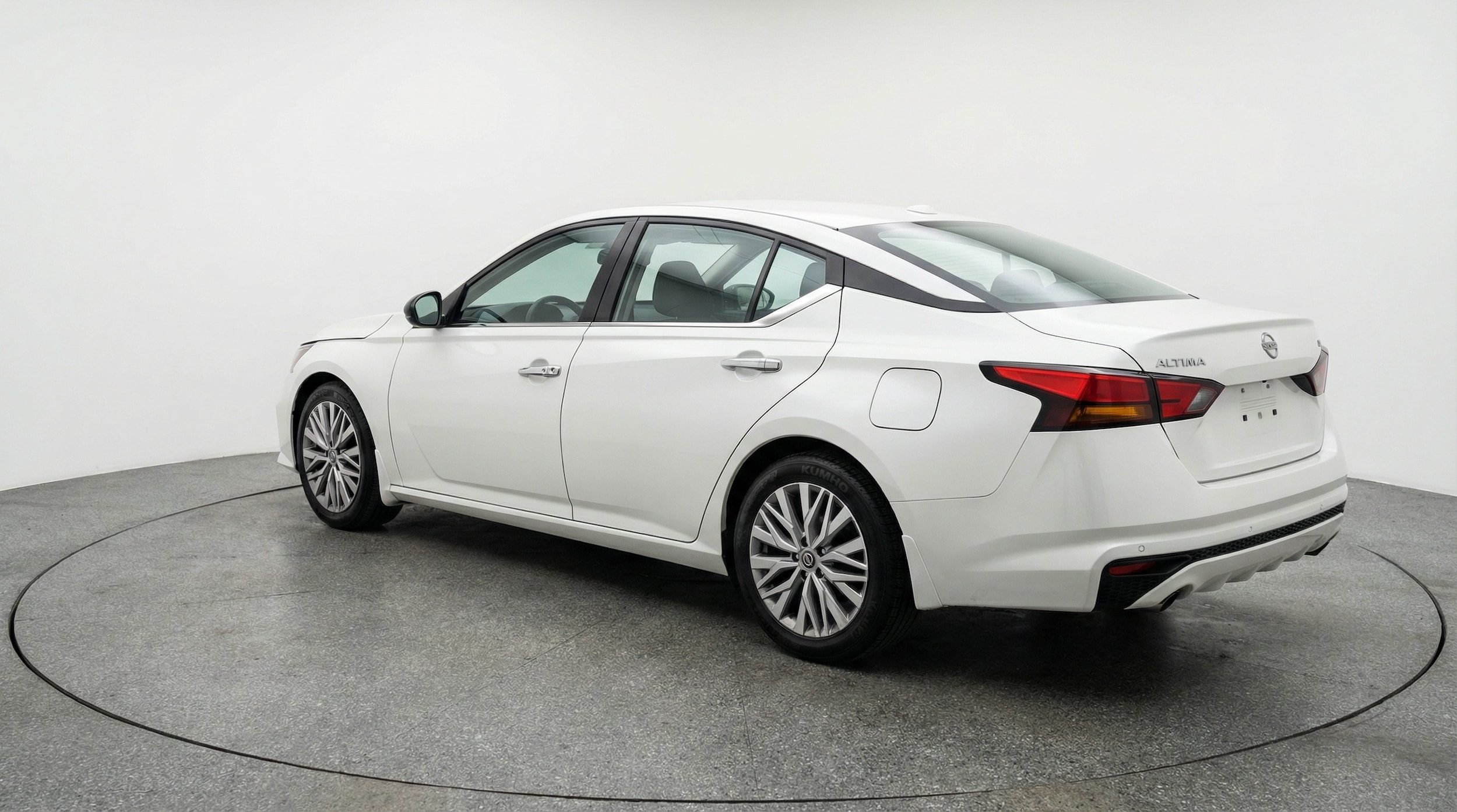 Thumbnail: 2025 Nissan Altima - 5
