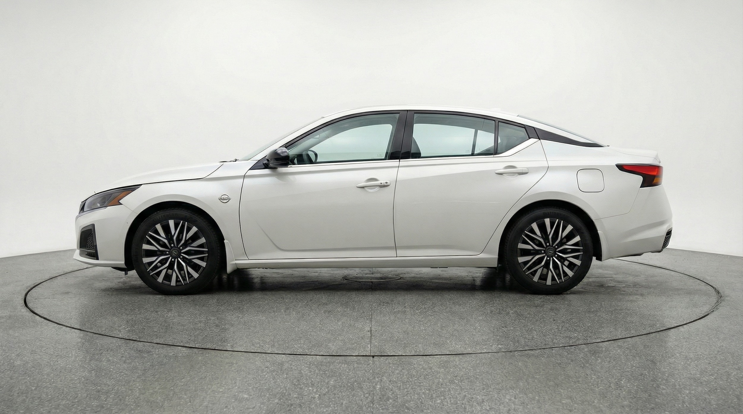 Thumbnail: 2025 Nissan Altima - 4