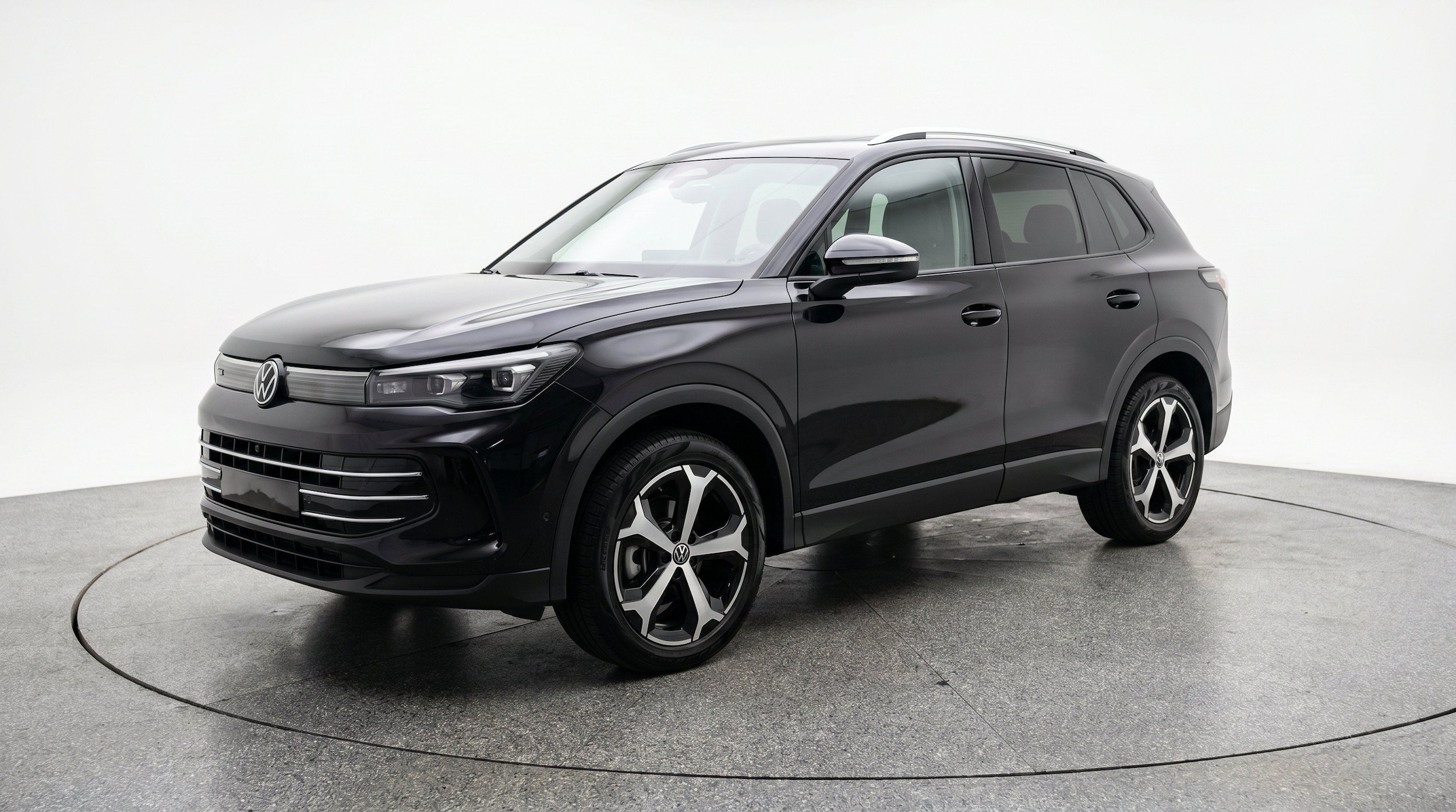 Thumbnail: 2026 Volkswagen Tiguan - 3